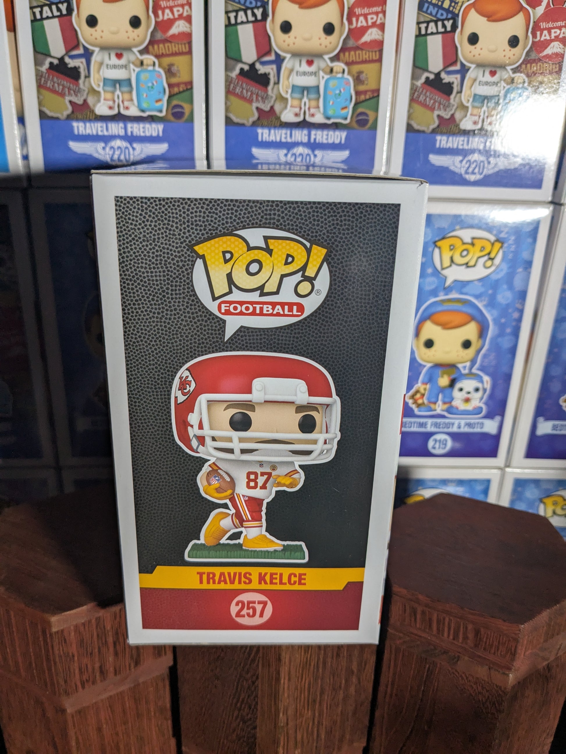 Funko pop 257 : Travis Kelce - CapyToys