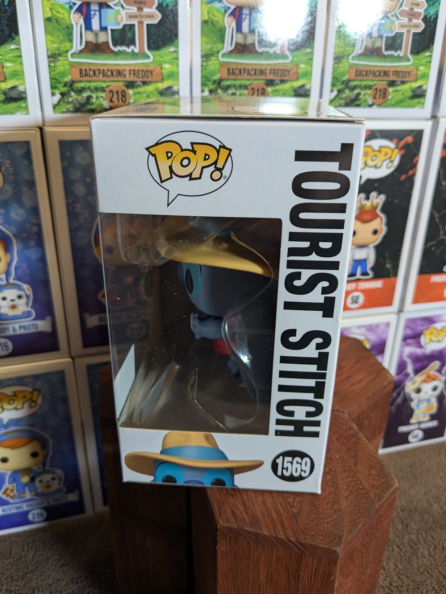 Funko pop 1569 : Tourist Stitch