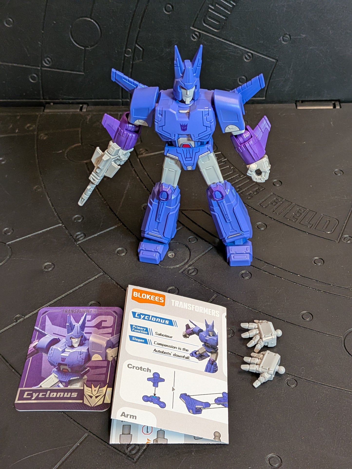 Blokees - Transformers Galaxy Version 10 - Cyclonus (~10-12cm)
