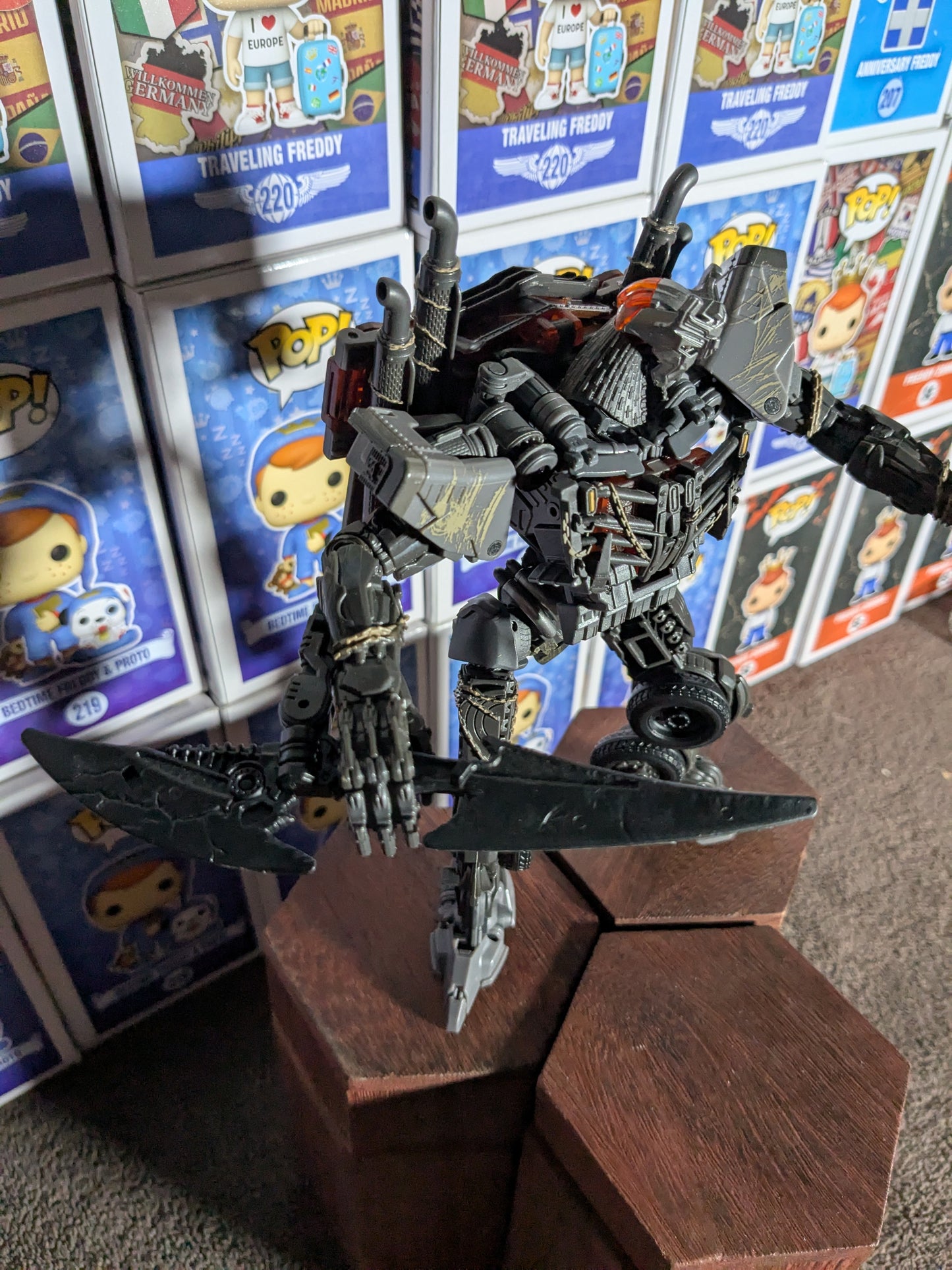 Studio Series 101 : Scourge
