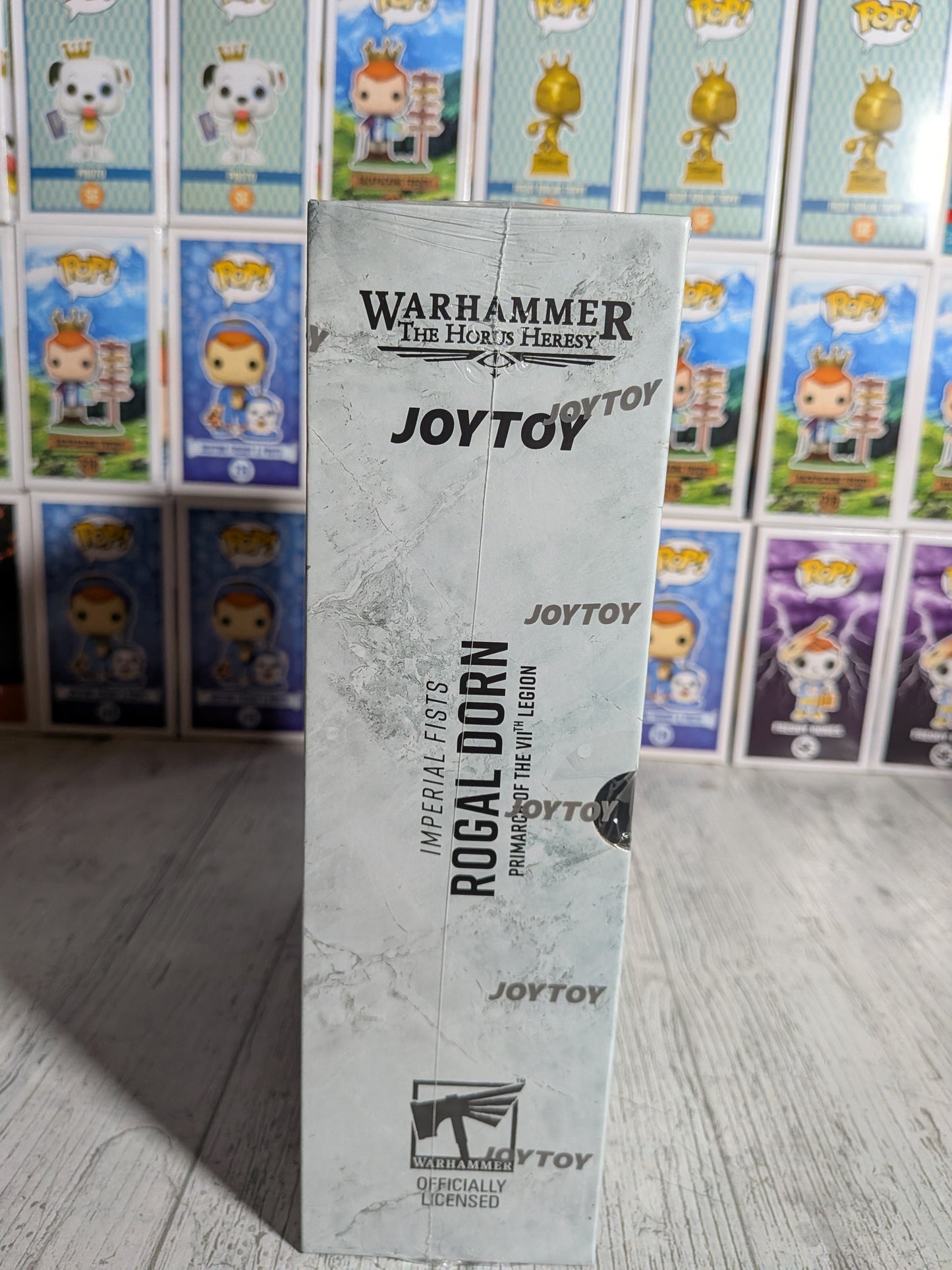 JoyToy Warhammer The Horus Heresy – Imperial Fists Rogal Dorn Primarch der 7. Legion (18 cm)