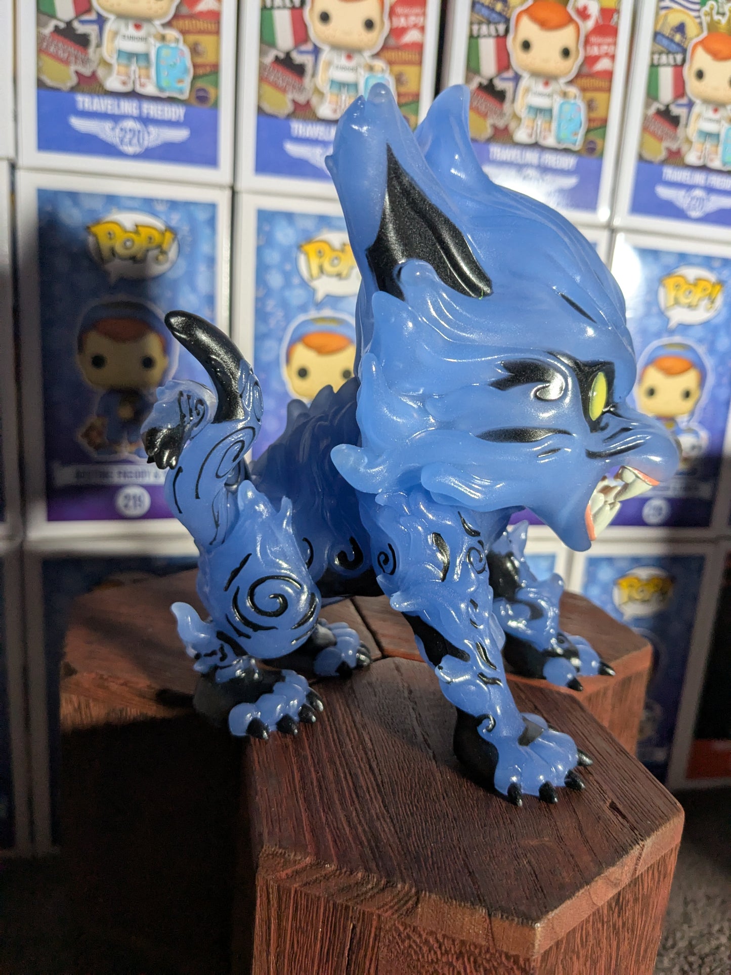 Funko pop 1733 : Matatabi (Opened/Glow/FC2024)