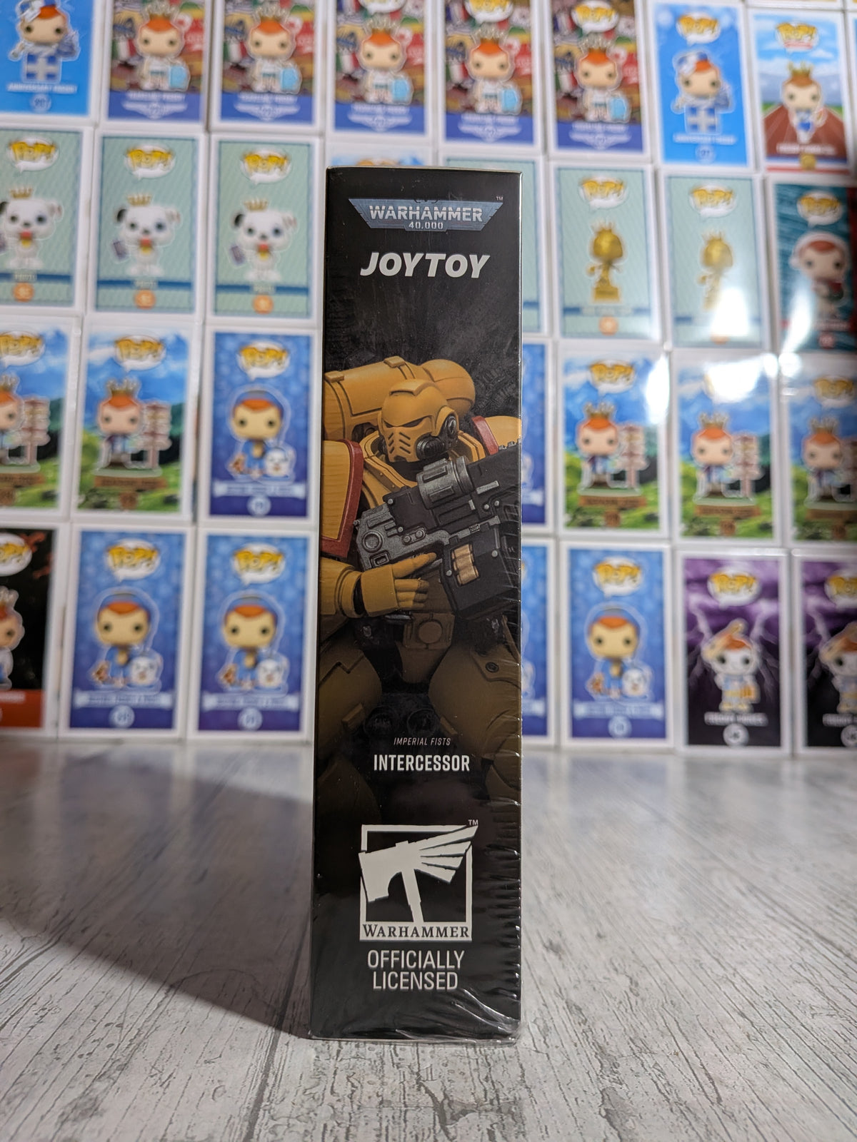 JoyToy Warhammer 40k - Space Marines Imperial Fists Intercessor (12.3cm)