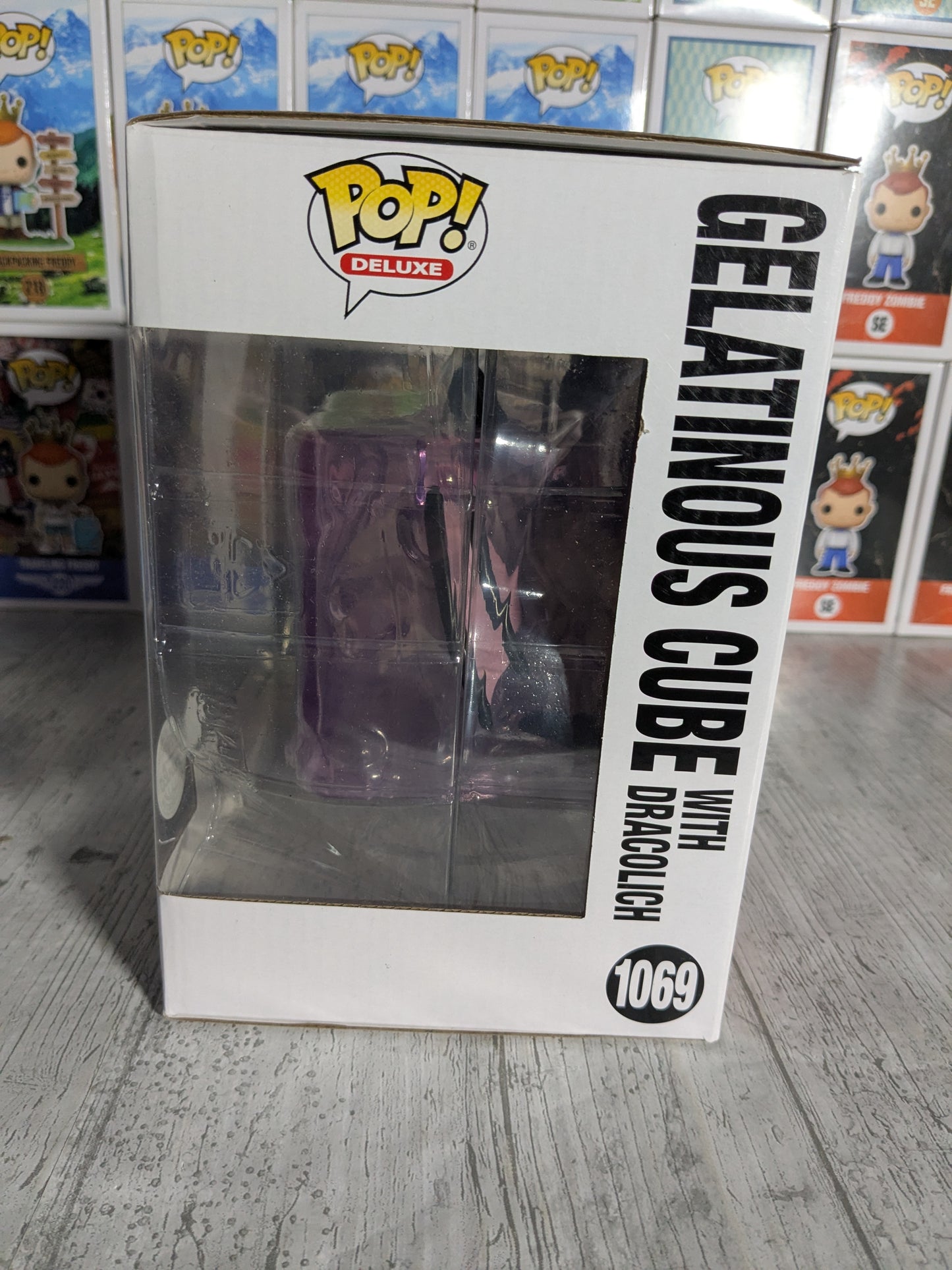 Funko pop 1069 : Gelatinous Cube with Dracolich (Glow/Opened/ Damaged Plastic)