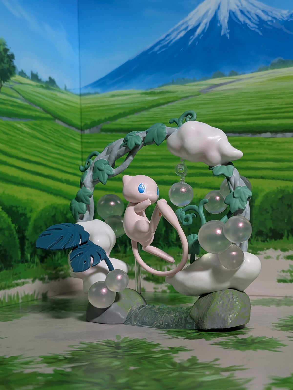 Re-Ment Pokémon Circular Diorama Collection 2 - Mew | Mew (~10cm)
