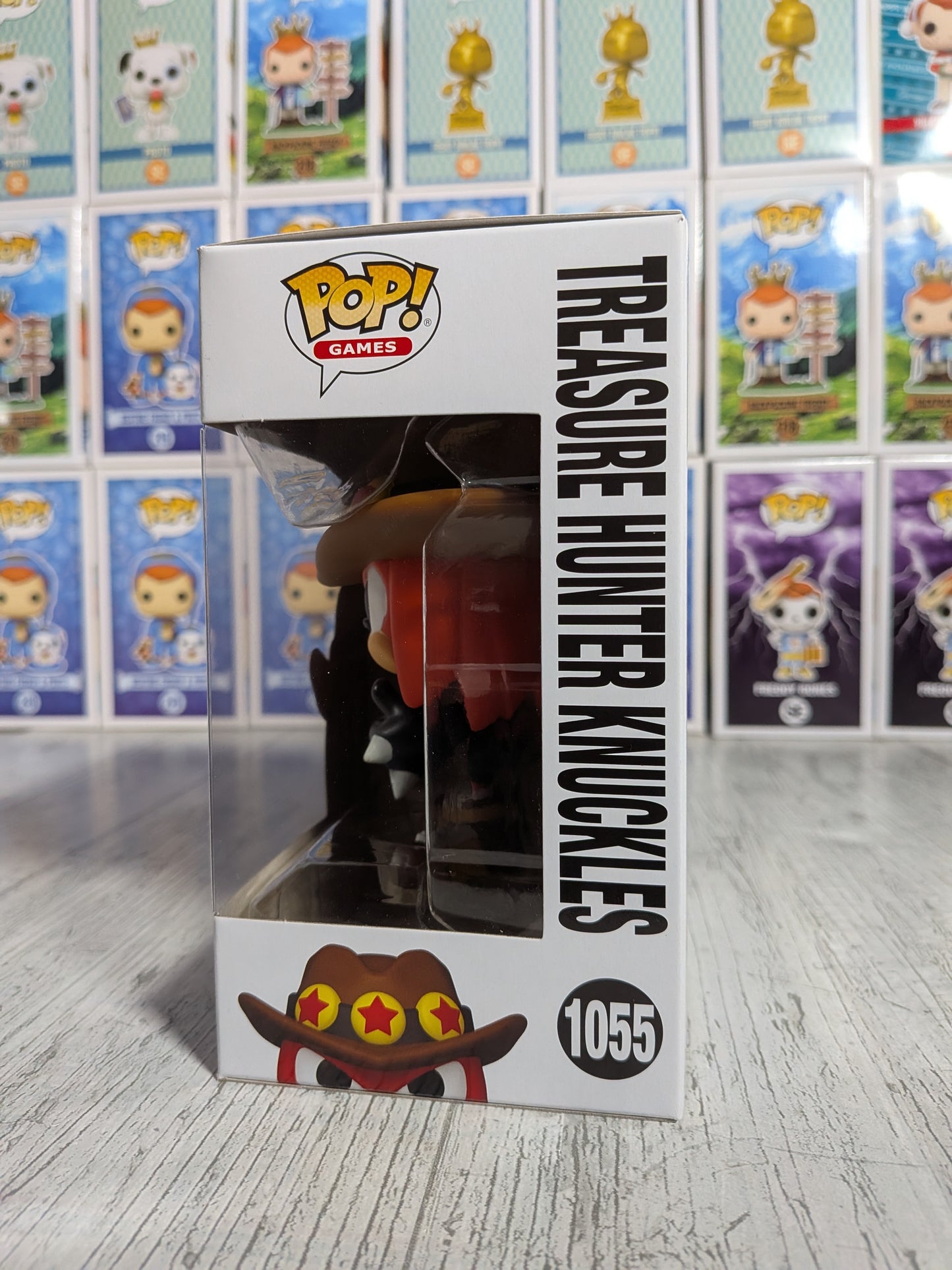 Funko pop Games #1055 - Treasure Hunter Knuckles