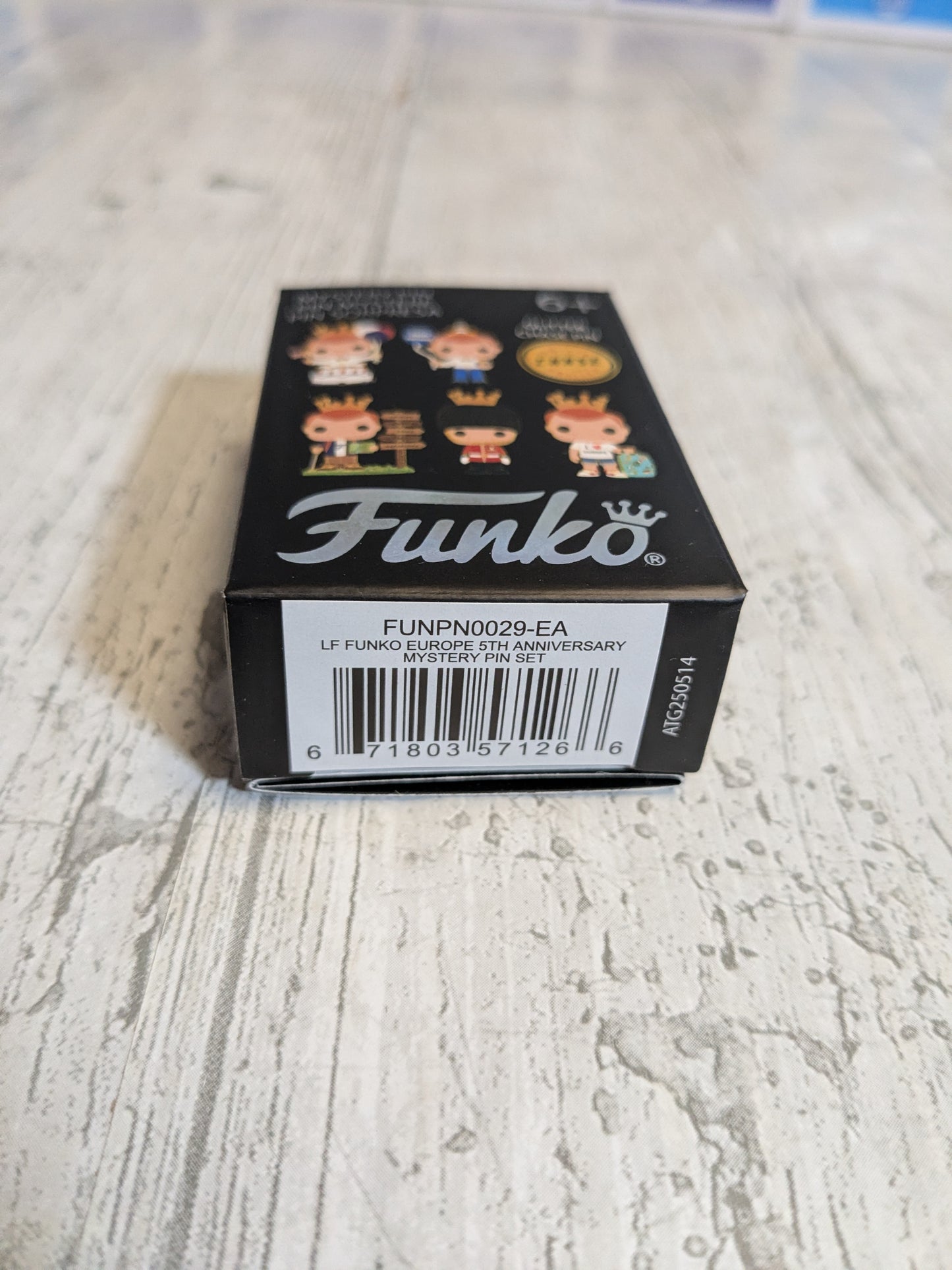 Funko Europe 5th Anniversary Mystery Pin - Palace Guard Freddy