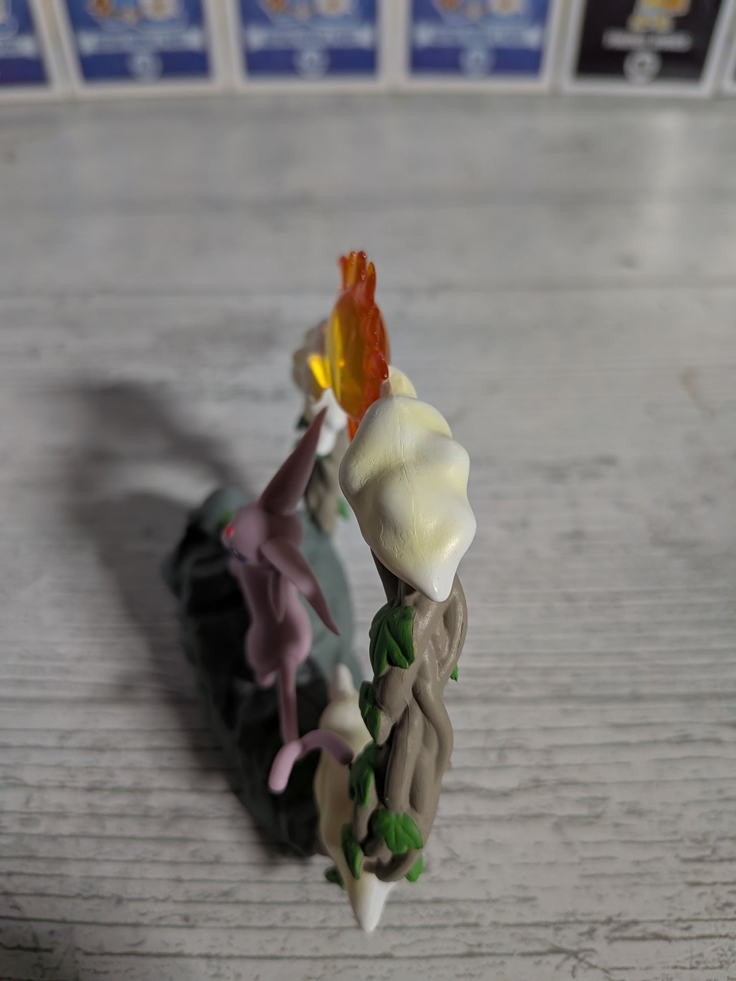 Re-Ment Pokémon - Mentali / Espeon - Circular Diorama
