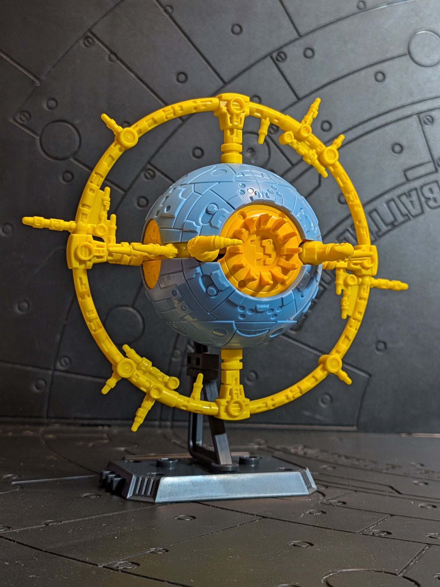 Blokees - Transformers Galaxy Version 09 - Unicron-Planet (~10-12cm)