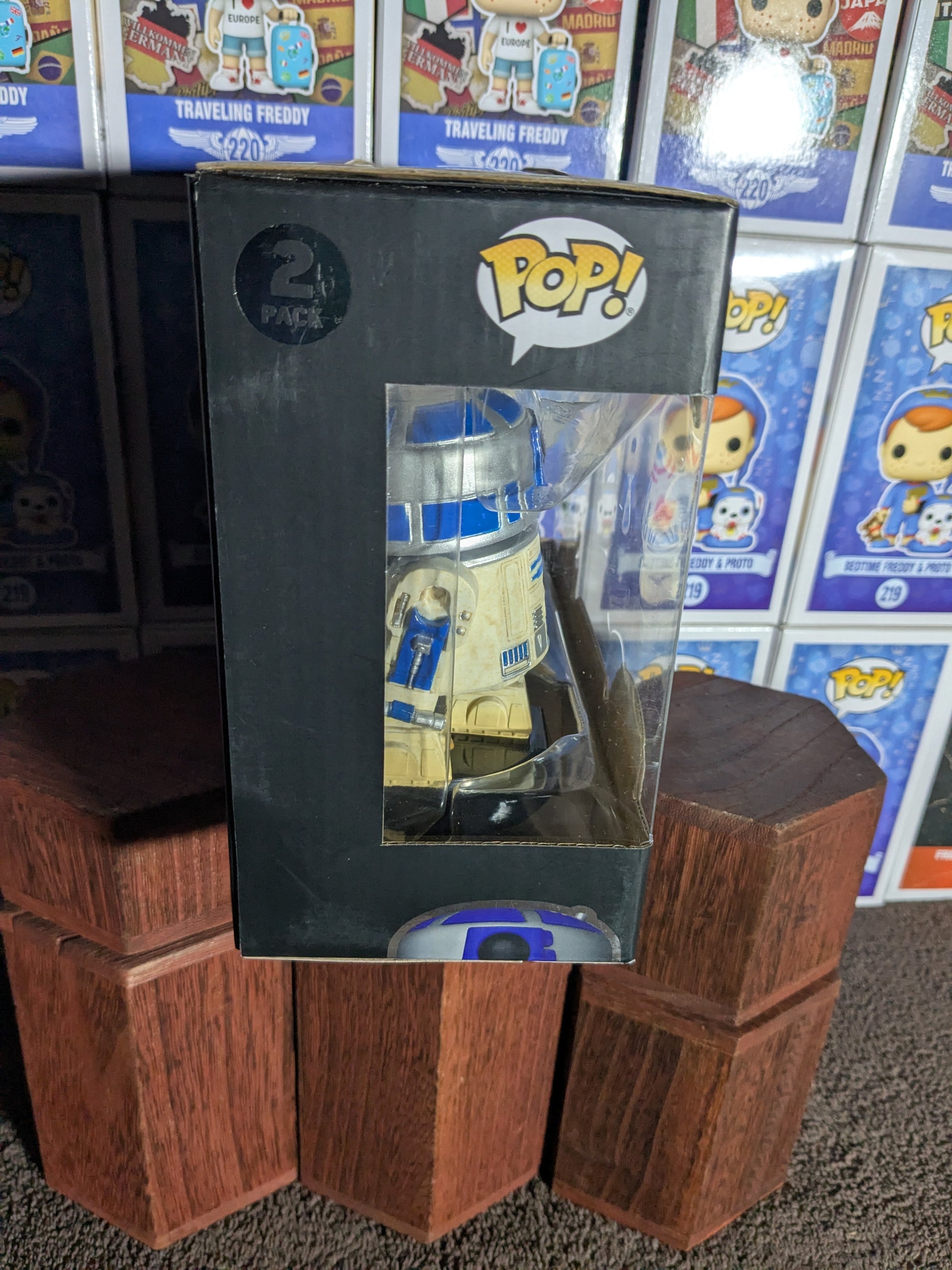 Funko pop : R2-D2 & R5-D4 (GC2023) - CapyToys