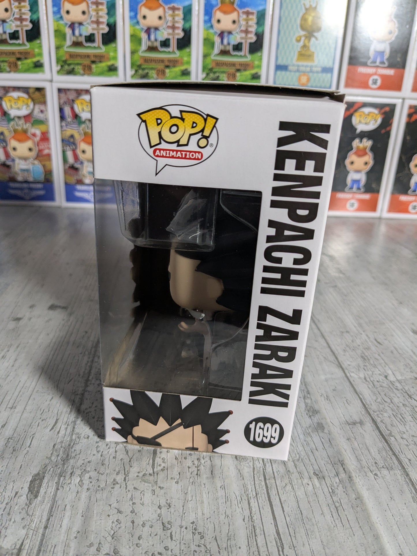 Funko pop 1699 : Kenpachi Zaraki (Damaged Box / Opened)