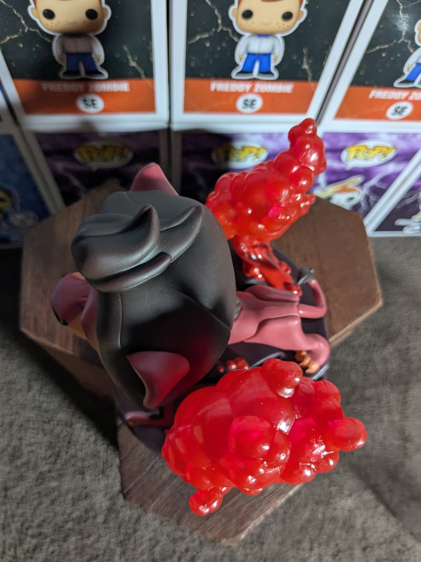 Funko pop 544 : Scar with Flames (Chase / Destroyed Box/ Plastic)