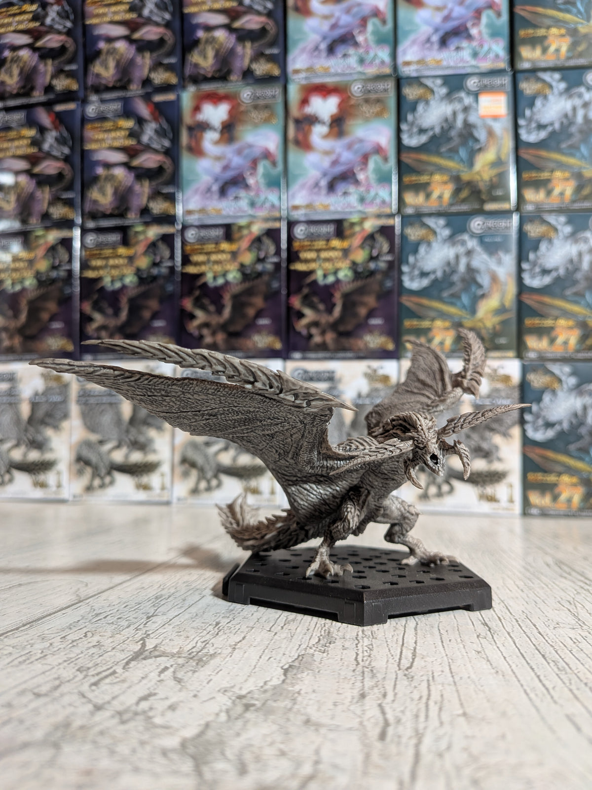 Capcom Figure Builder - CFB Vol. 27 - Monster Hunter Wilds - Rey Dau (Stone Version) - (~11cm)
