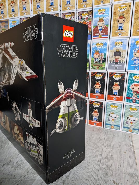 LEGO Star Wars #75309 - Republican Gunship Ultimate Collector Series