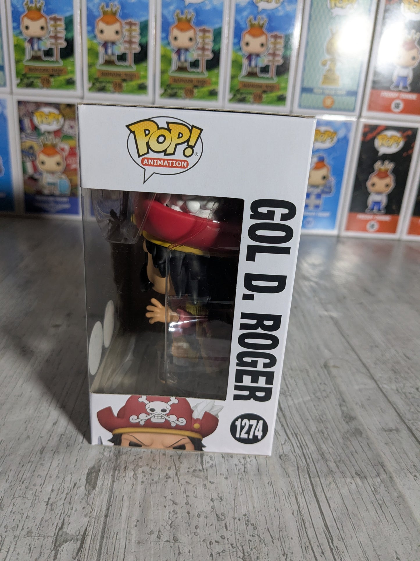 Funko pop One Piece #1274 - Gol D. Roger (Chase)