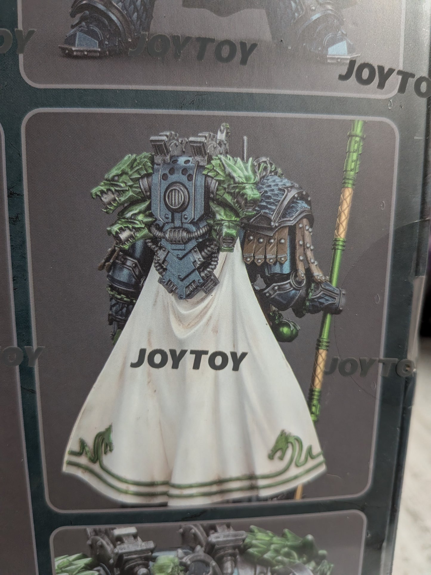 JoyToy Warhammer The Horus Heresy – Alpha Legion Alpharius Primarch der XX. Legion (19 cm)