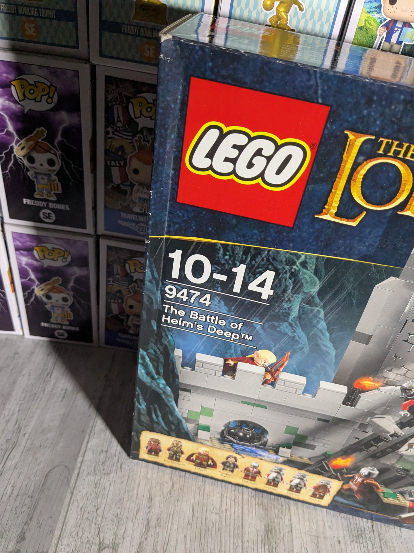LEGO The Lord of the Rings #9474 - The Battle of Helm's Deep (Damaged Box)