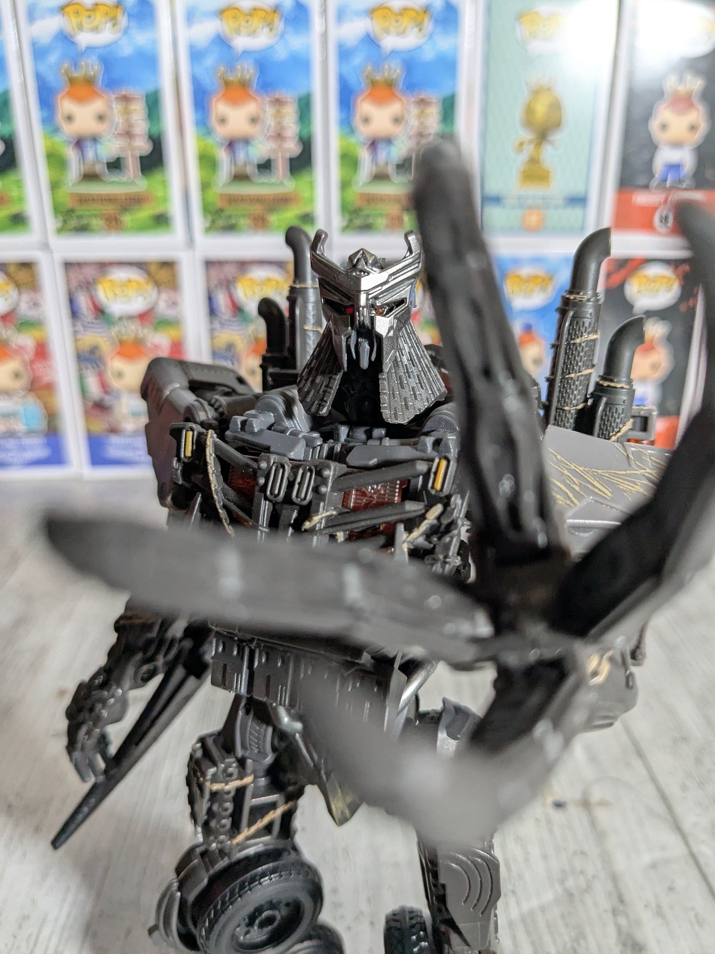 Studio Series 101 : Scourge