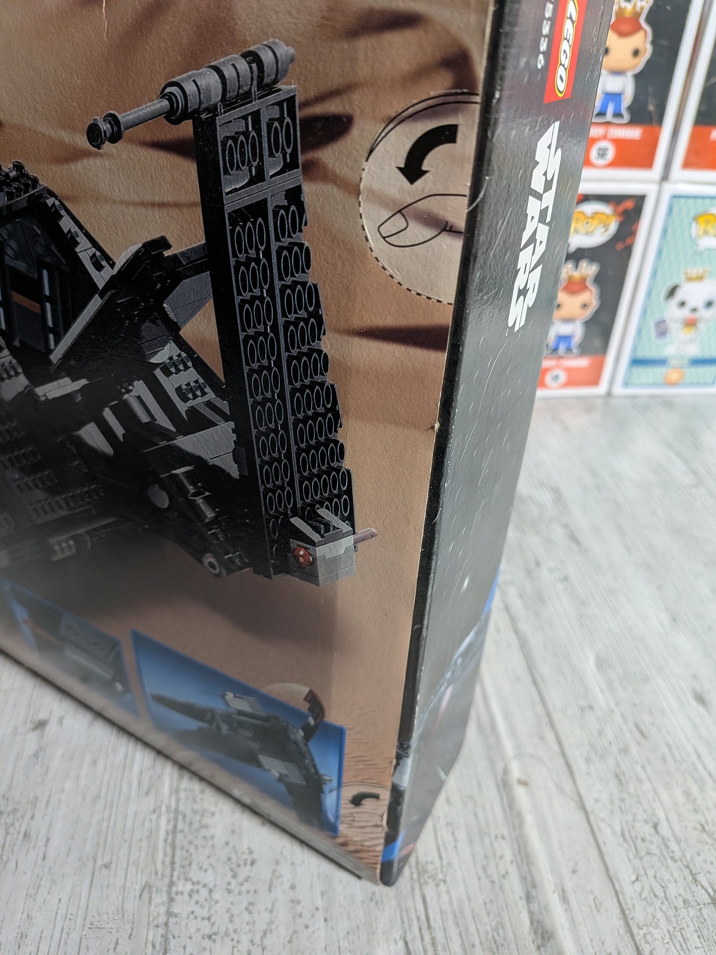 LEGO Star Wars #75336 – Inquisitor Transport Scythe (Beschädigte Verpackung)