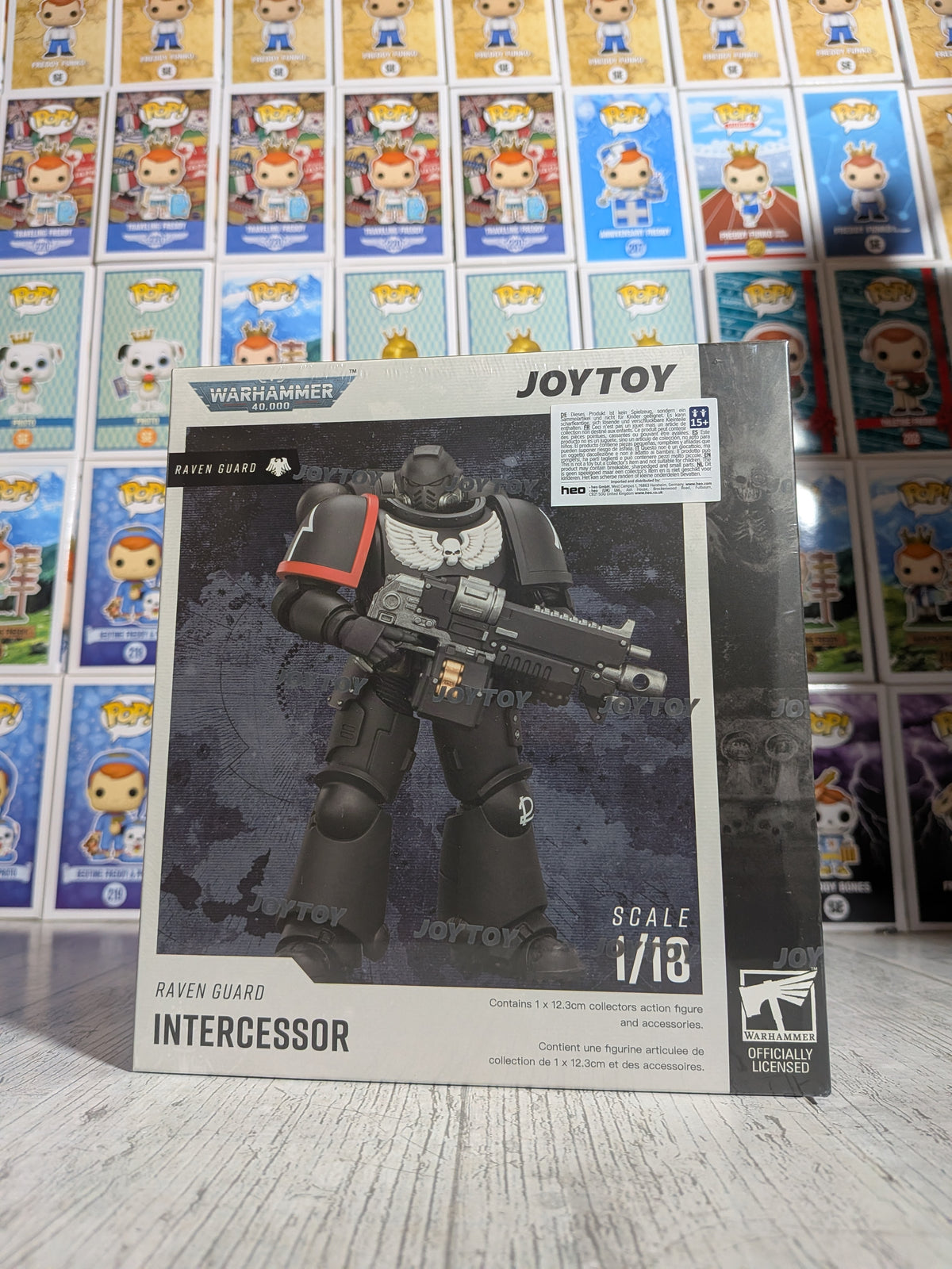 JoyToy Warhammer 40k - Space Marines Raven Guard Intercessor (12.3cm)