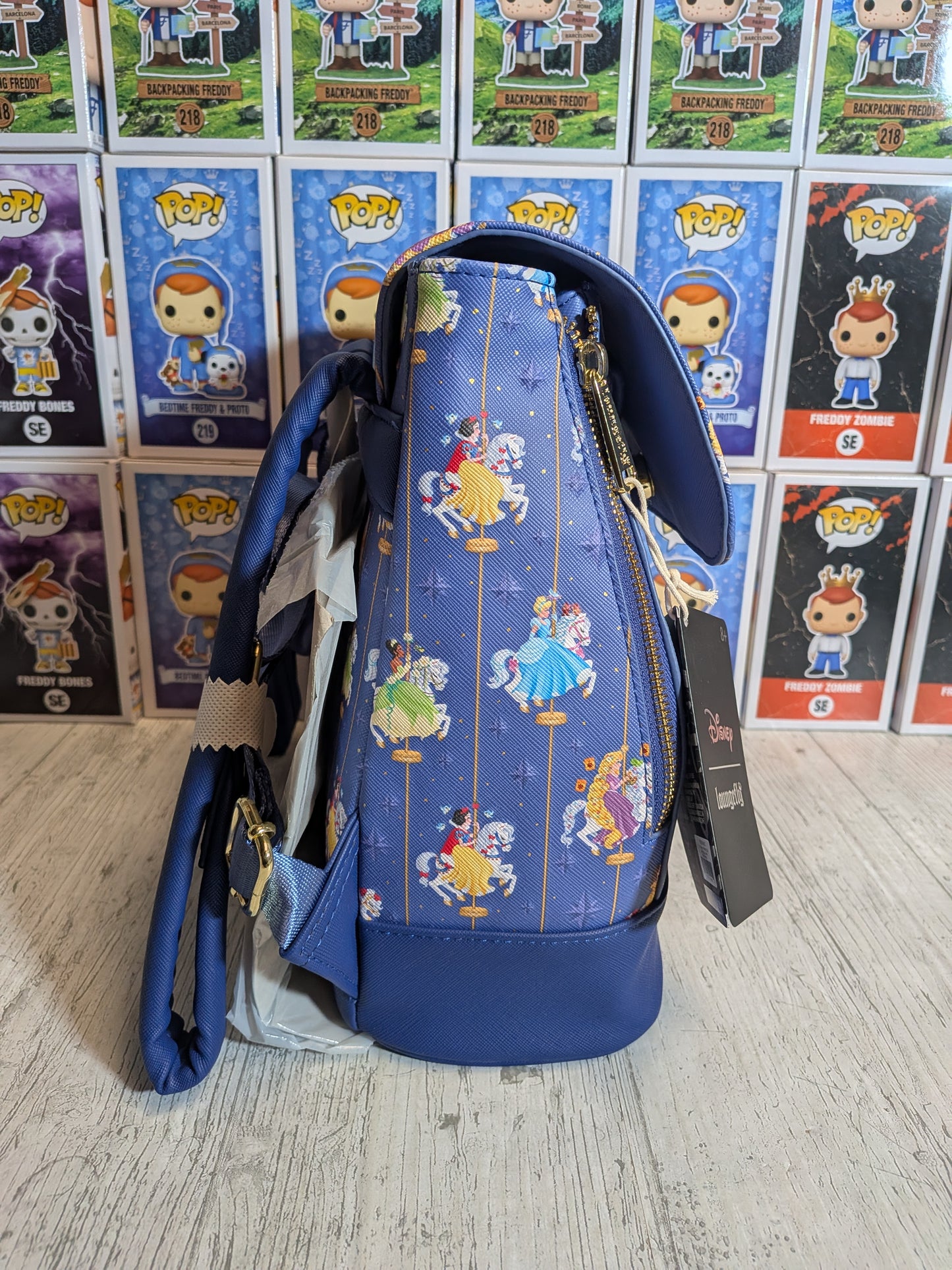 Loungefly - Disney Prinzessinnen Karussell - Mini-Rucksack