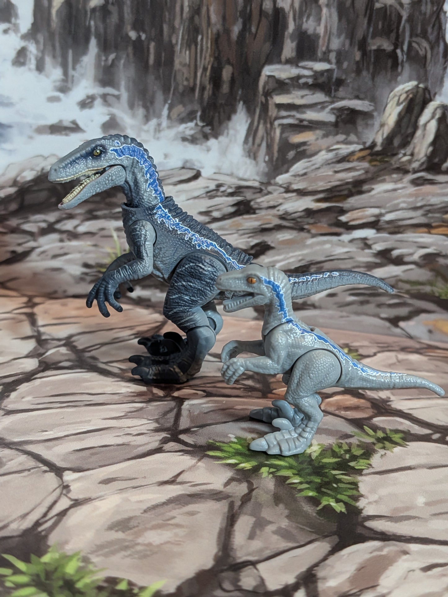 Blokees - Jurassic World Terraventure Ts01 - Velociraptor (Blue with baby) (~9cm)