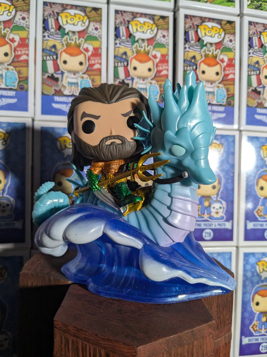 Funko pop 295 : Aquaman and Storm (Damaged Box)