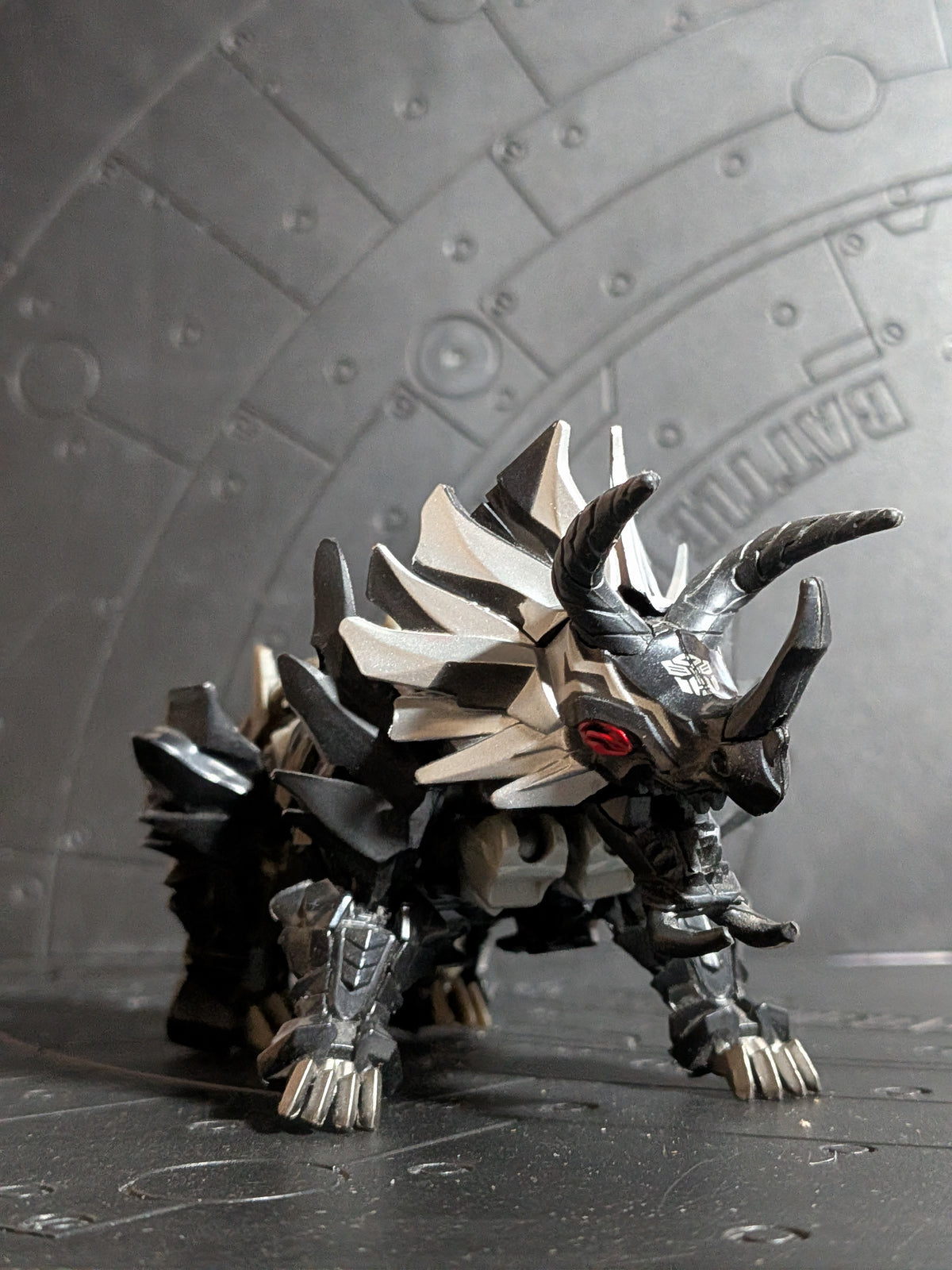 Transformers Age of Extinction - Deluxe Class : Black Knight Slug