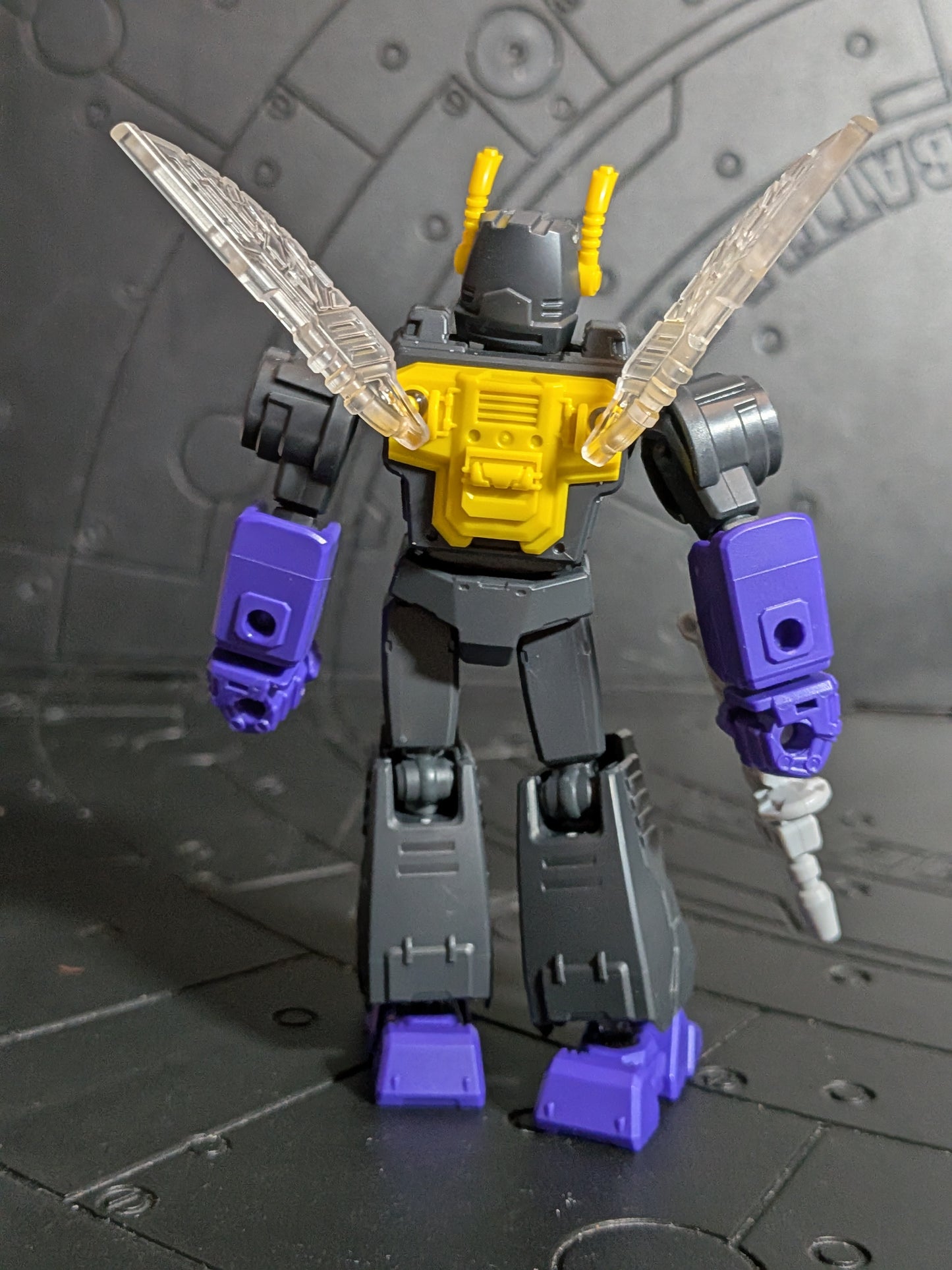 Blokees - Transformers Galaxy Version 06 - Kickback (~10-12cm)