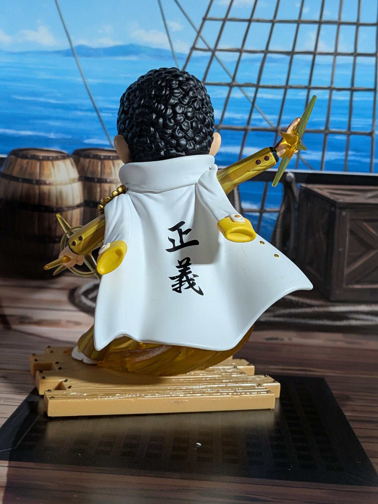 Mighty Jaxx - One Piece Freeny's Hidden Dissectibles Marines Edition - Borsalino / Kizaru (~10cm)