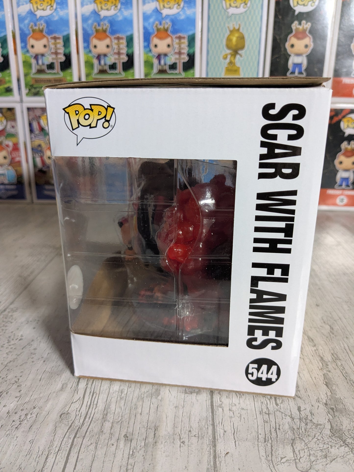 Funko pop 544 : Scar with Flames (Chase / Destroyed Box/ Plastic)