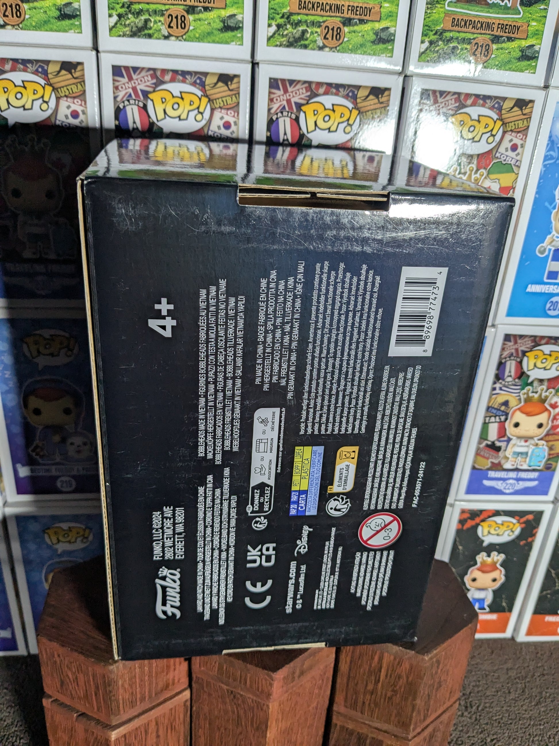 Funko pop : Star Wars Knight of the Old Republic Collector Box (GameStop/Opened Box) - CapyToys