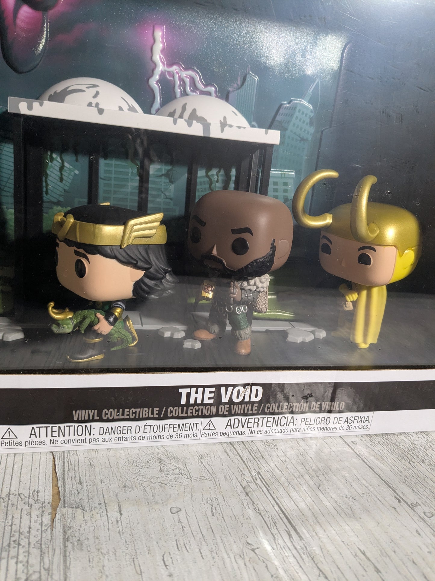 Funko pop Deluxe Marvel Studios Loki #06 - The Void (Damaged Box)