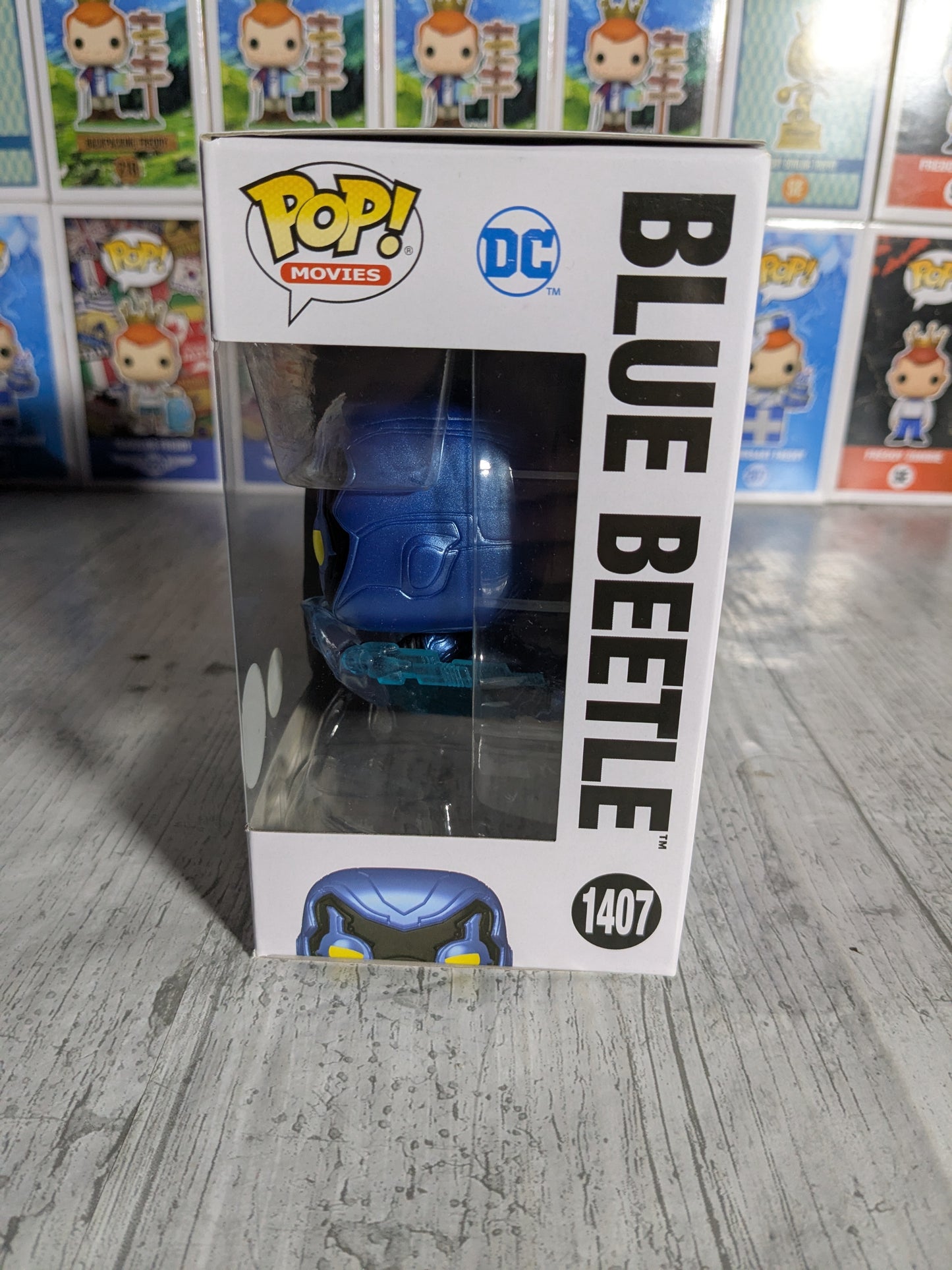 Funko pop 1407 : Blue Beetle (Glow)