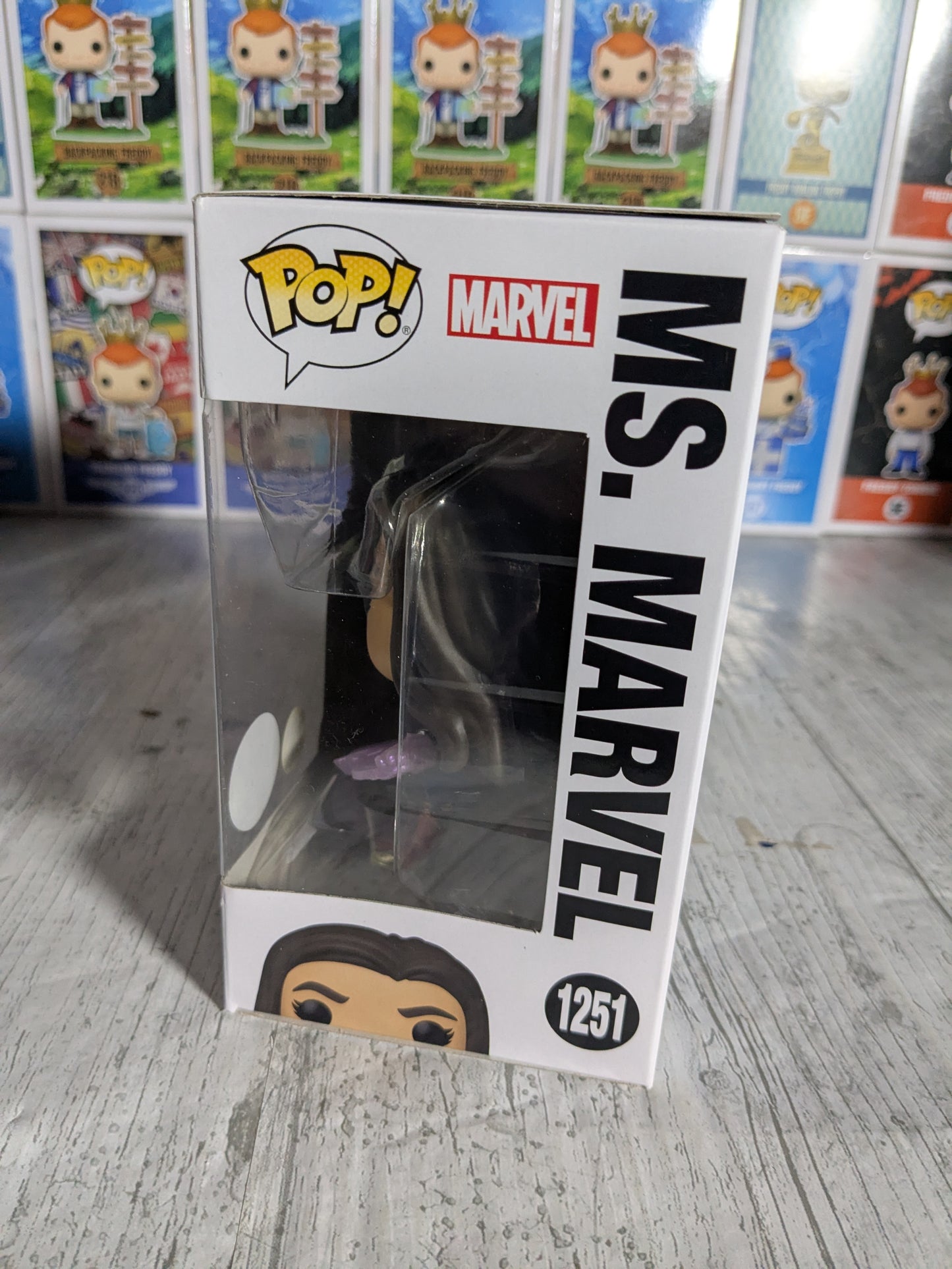 Funko pop 1251 : Ms. Marvel (Glow)