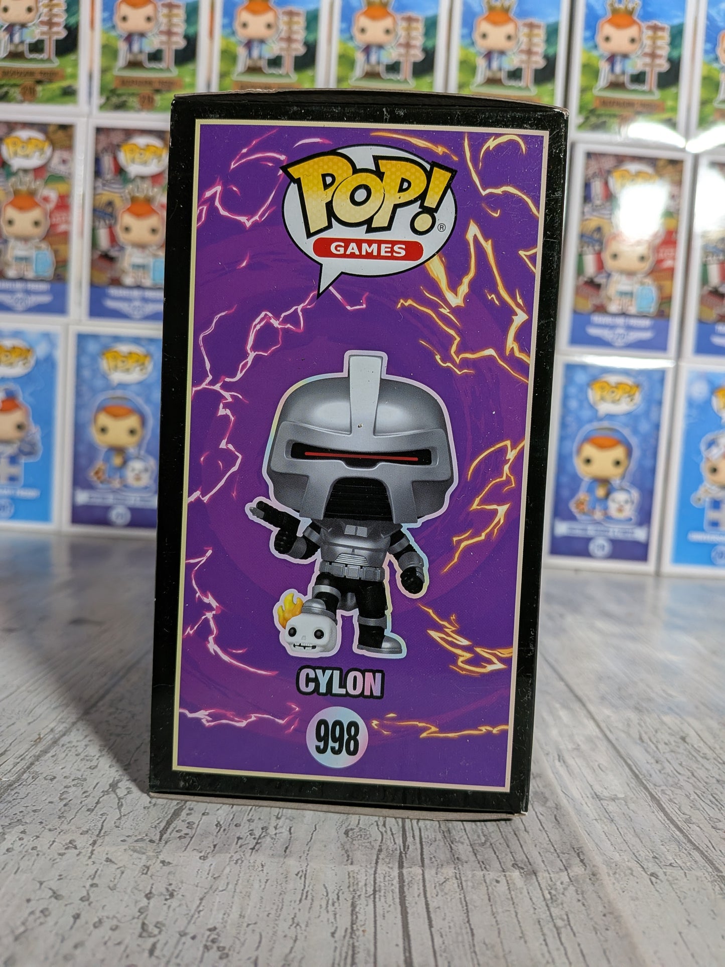 Funko Pop Games Funko Fusion #998 - Cylon (Chase)