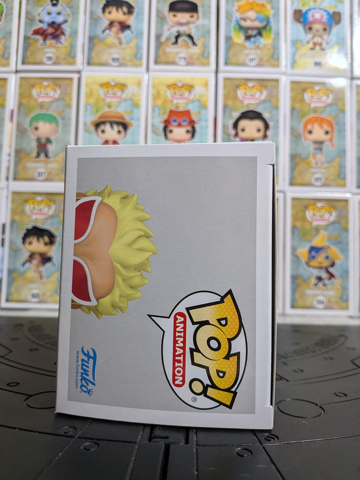 Funko Pop! One Piece #2327 - Donquixote Doflamingo (Summer Convention 2026 Limited Edition/Flocked)