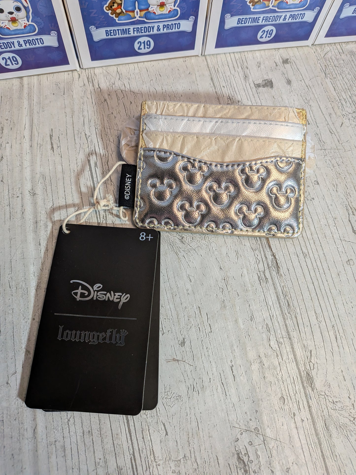 Loungefly Disney – Minnie Mouse Metallic-gesteppter Kartenhalter 🎀