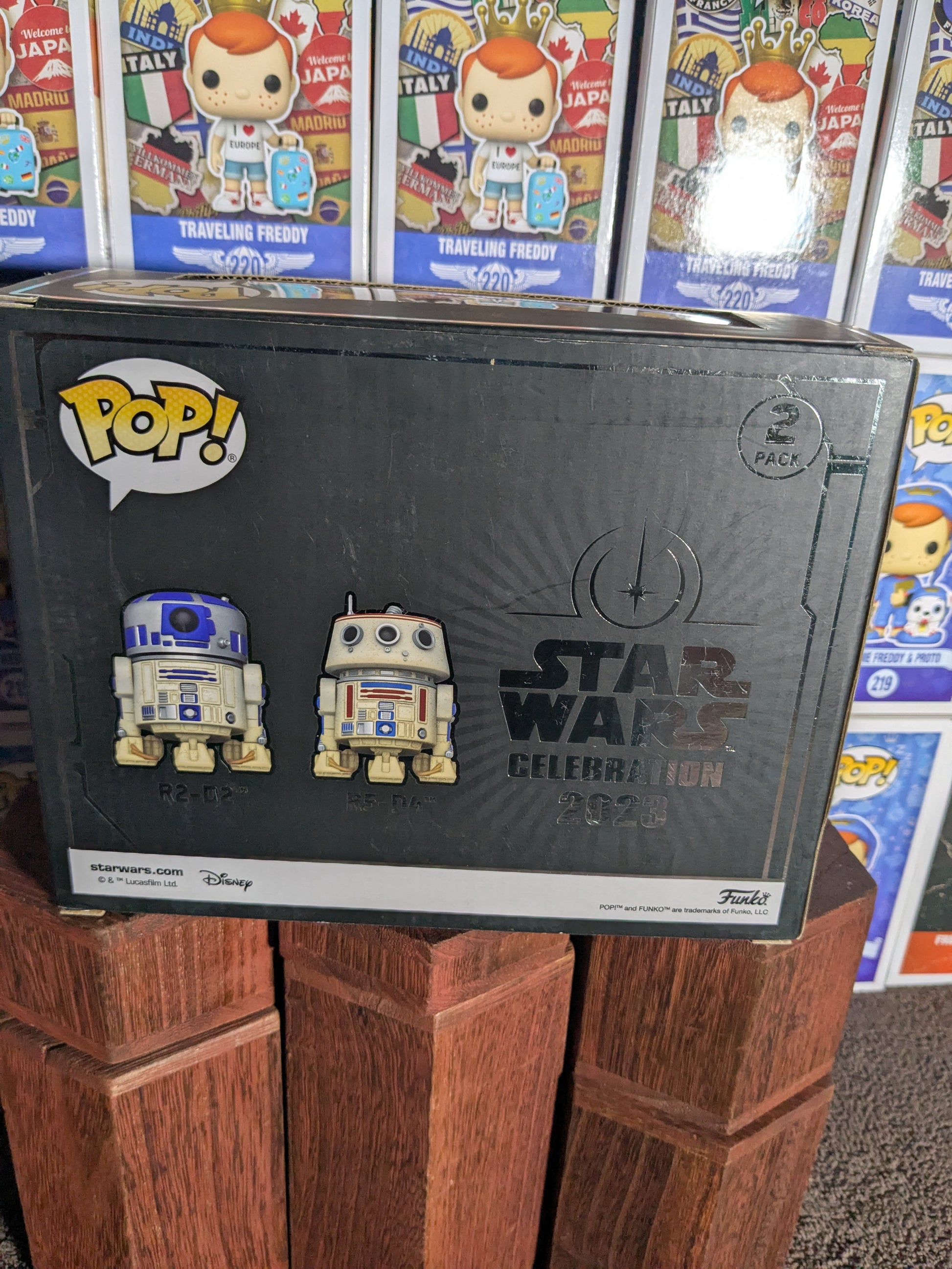 Funko pop : R2-D2 & R5-D4 (GC2023) - CapyToys