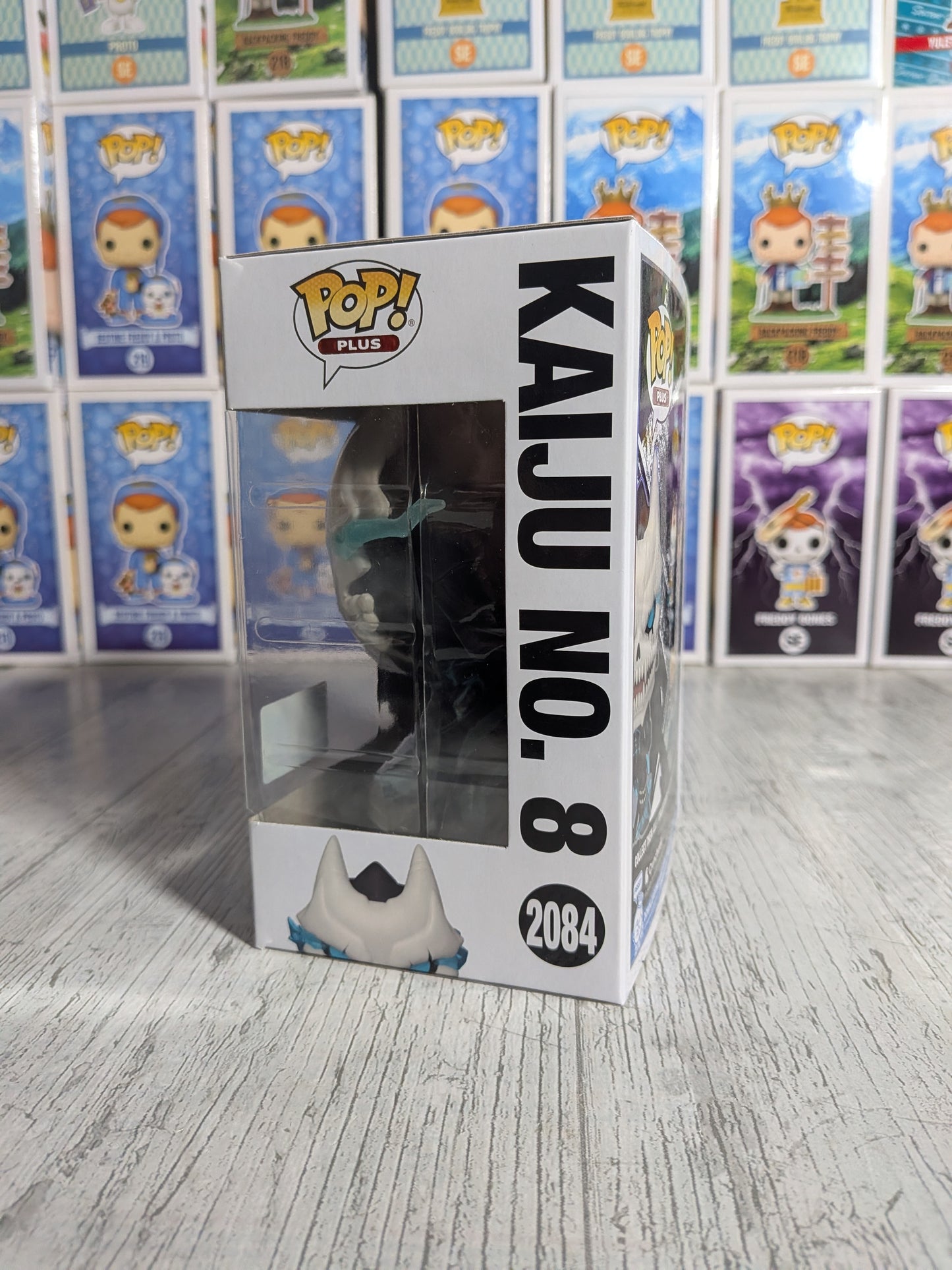 Funko pop Kaiju No. 8 #2084 - Kaiju No. 8 (Chase)