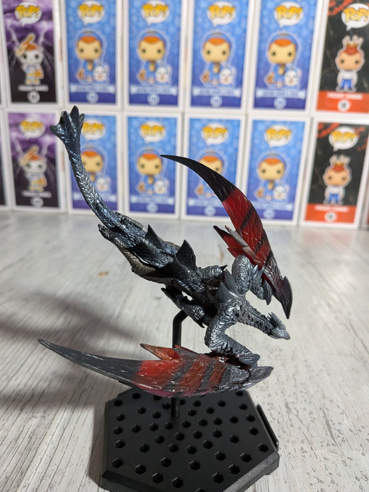 Capcom Figure Builder - CFB The Best Vol. 19-21 - Monster Hunter Rise - Crimson Glow Valstrax - env. 10cm