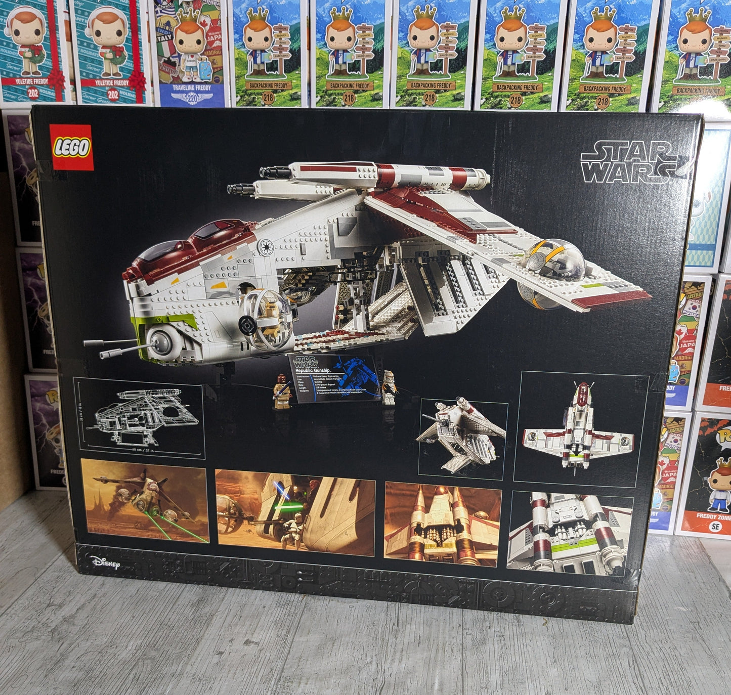 LEGO Star Wars #75309 - Republican Gunship Ultimate Collector Series