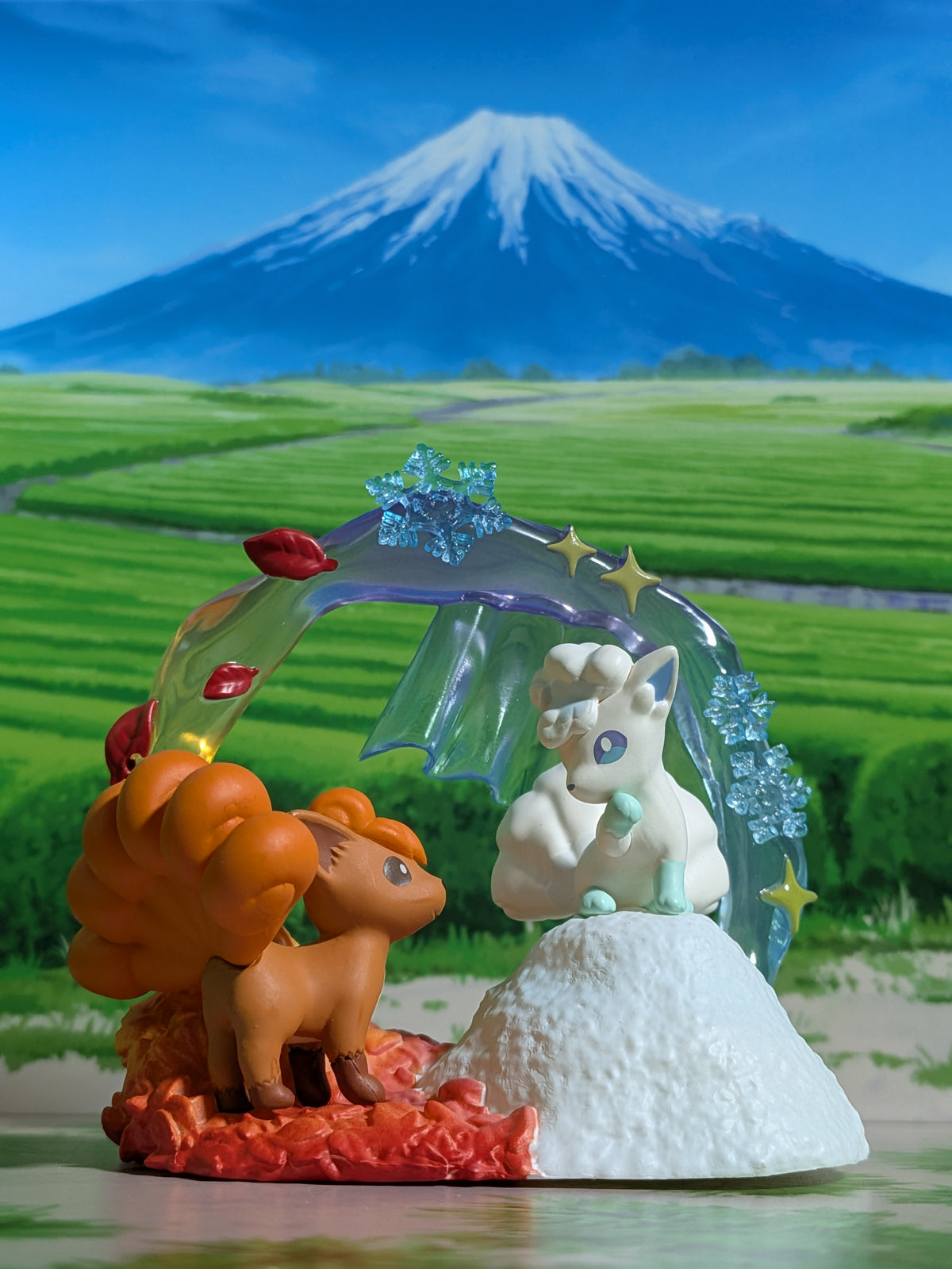 Re-Ment Pokémon Circular Diorama Collection 2 - Goupix & Goupix d'Alola | Vulpix & Alolan Vulpix (~10cm)