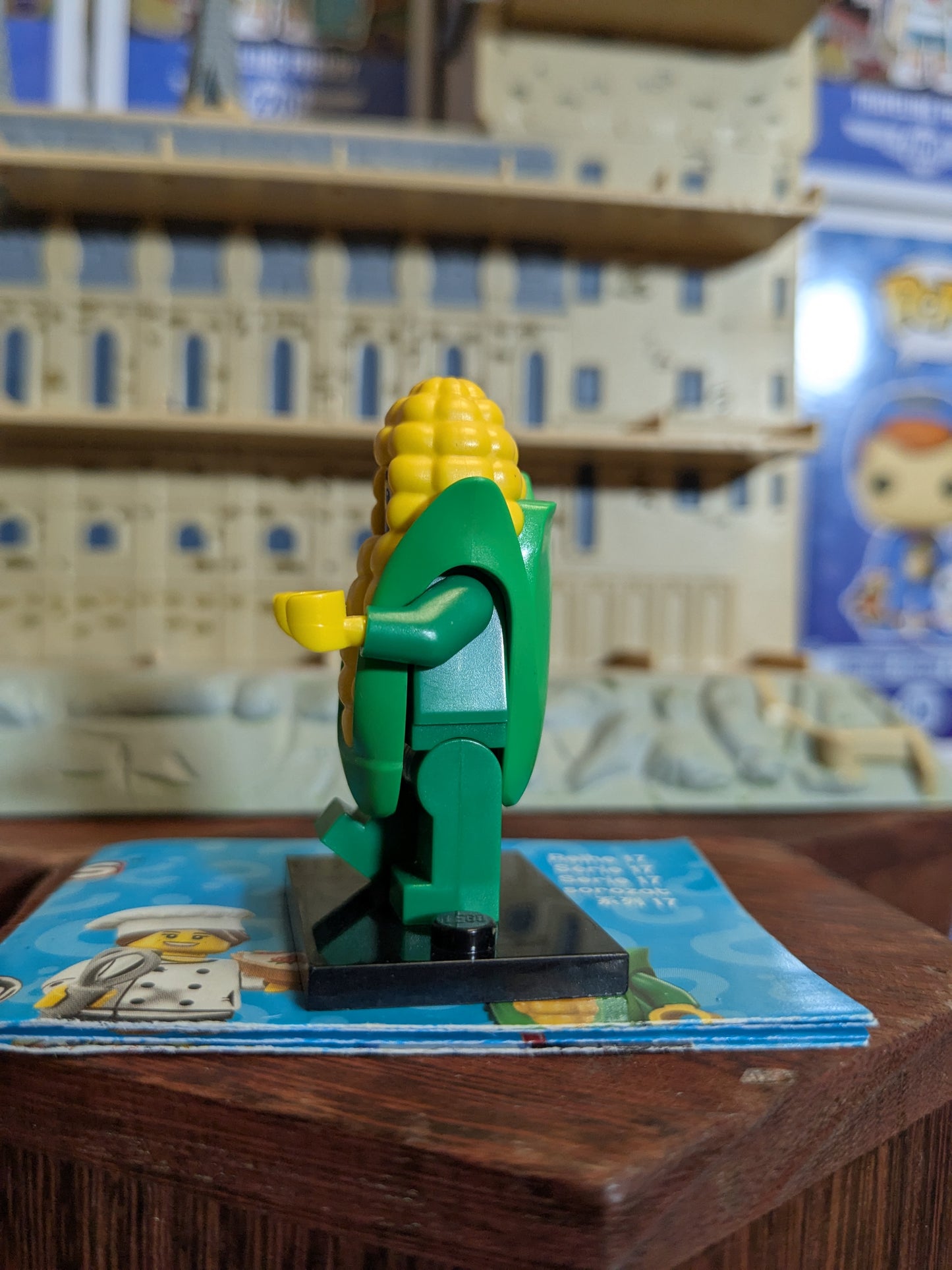 Lego Minifigures : Corn Cob Guy