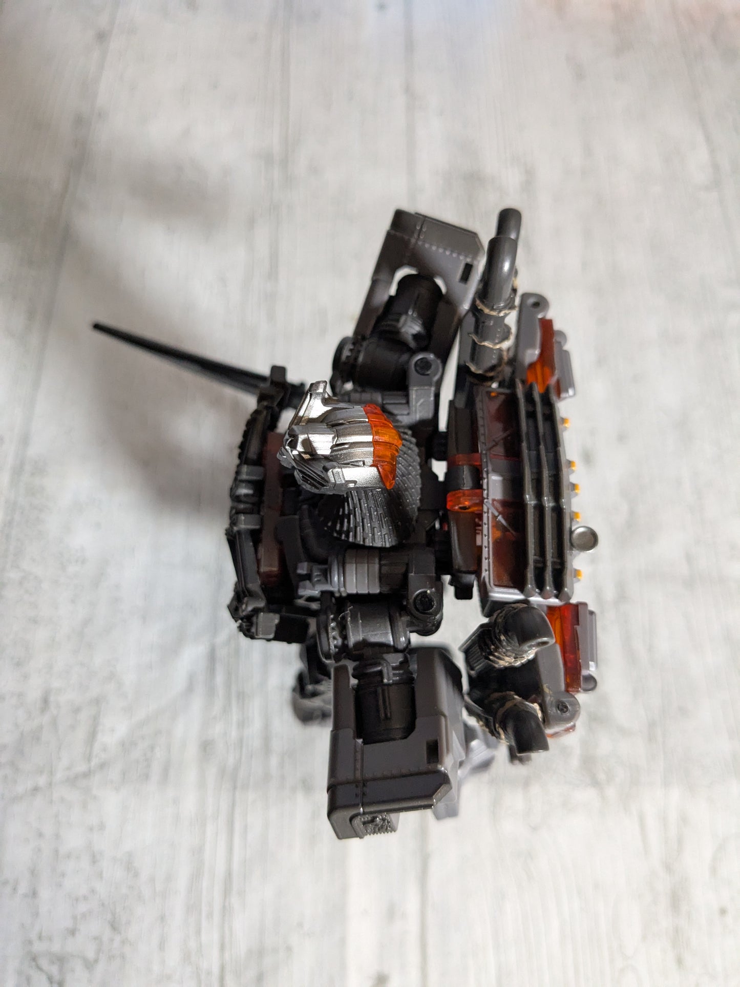 Studio Series 101 : Scourge