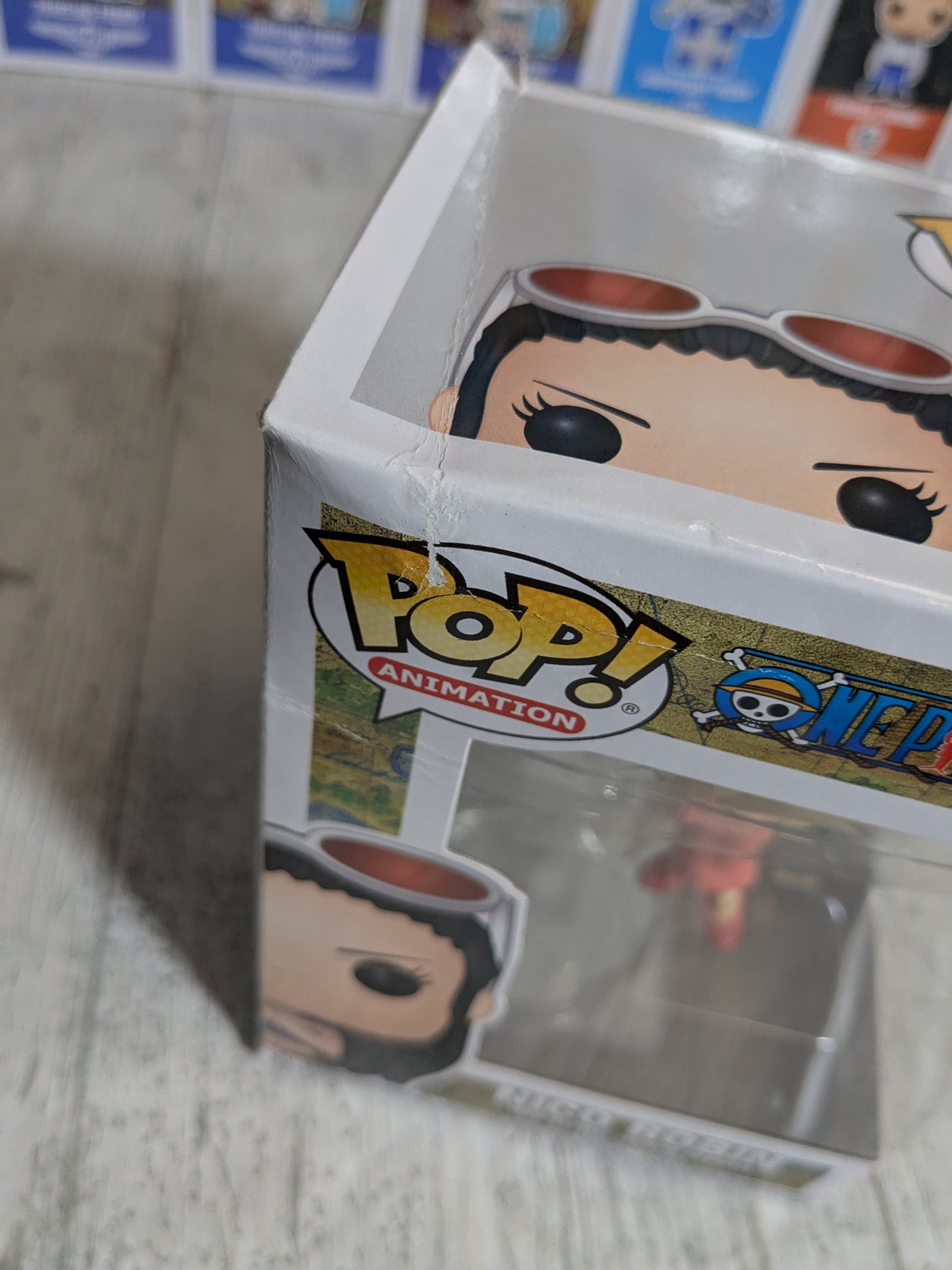 Funko pop 399 : Nico Robin (Opened/Damaged Box)