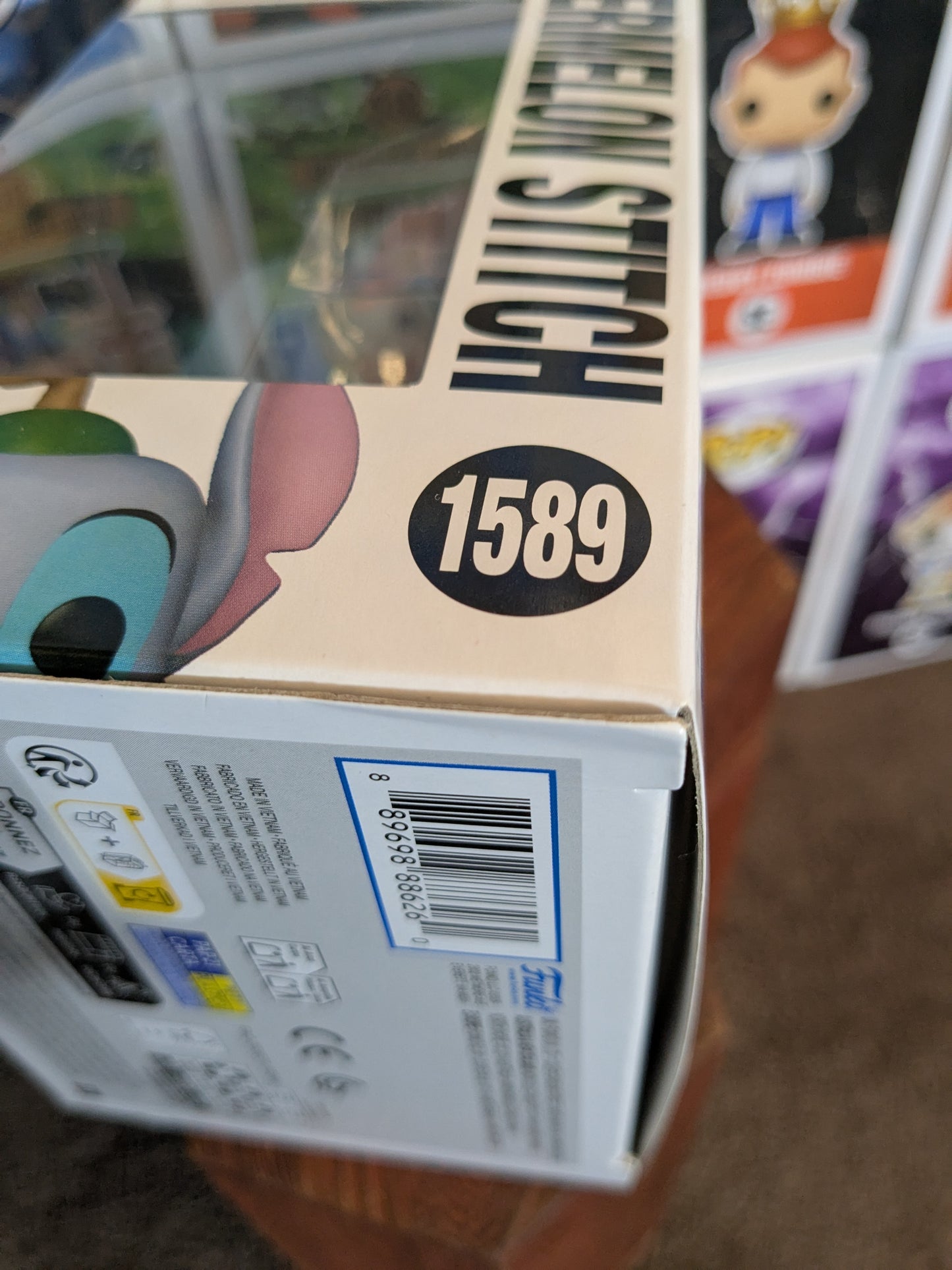 Funko pop 1589 : Watermelon Stitch (Supreme/9500PCS)