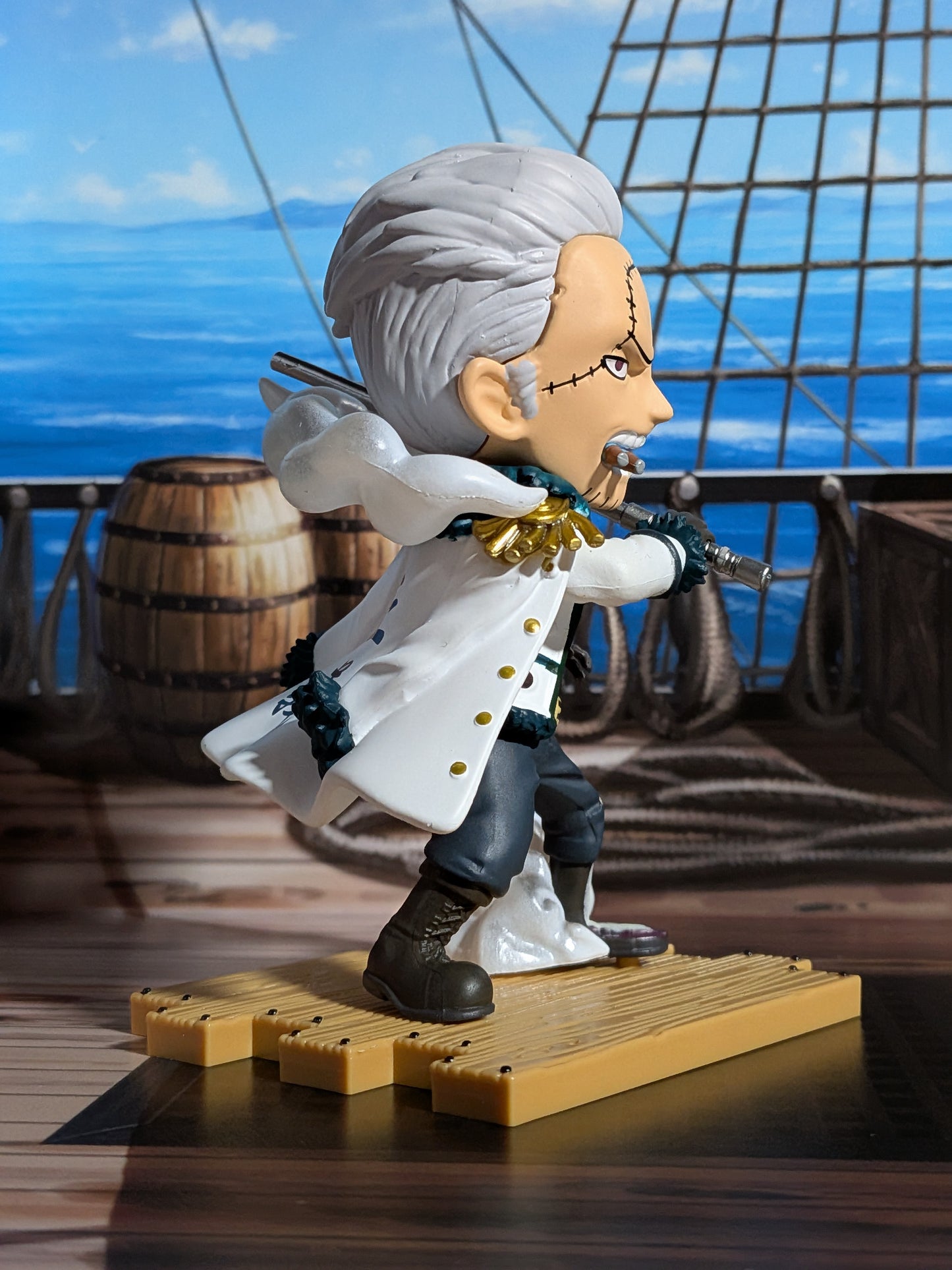 Mighty Jaxx - One Piece Freeny's Hidden Dissectibles Marines Edition - Smoker (~10cm)