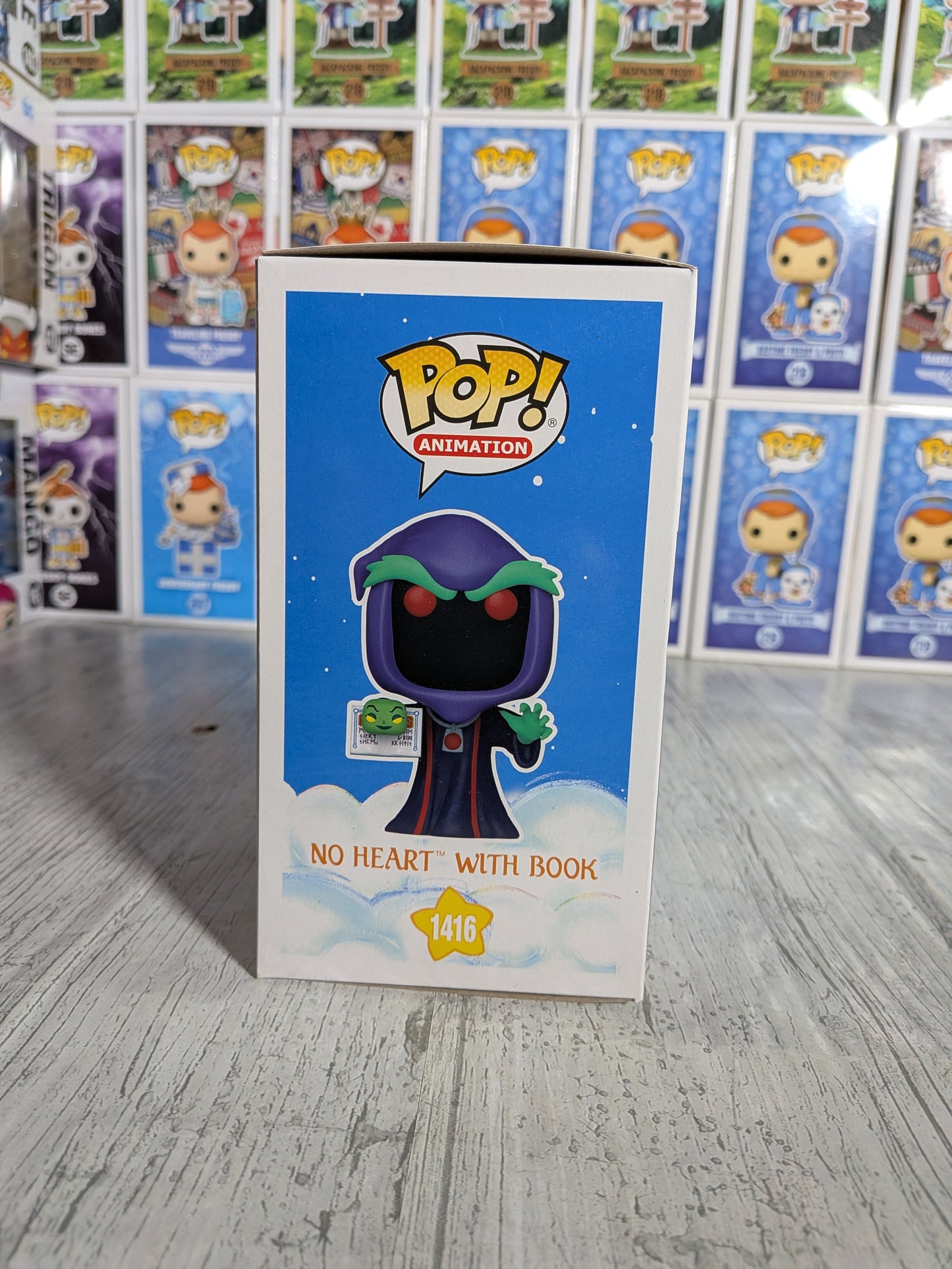 Funko Pop Glücksbärchis #1416 – Herzdämon mit Buch (FC2023)