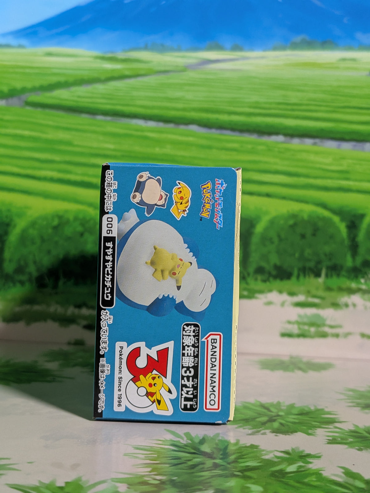 Shokugan: Pokémon Kids Mini Figure & Gum - 30th Anniversary Special Vol.3 - Suyasuya Pikachu & Snorlax (N°006)